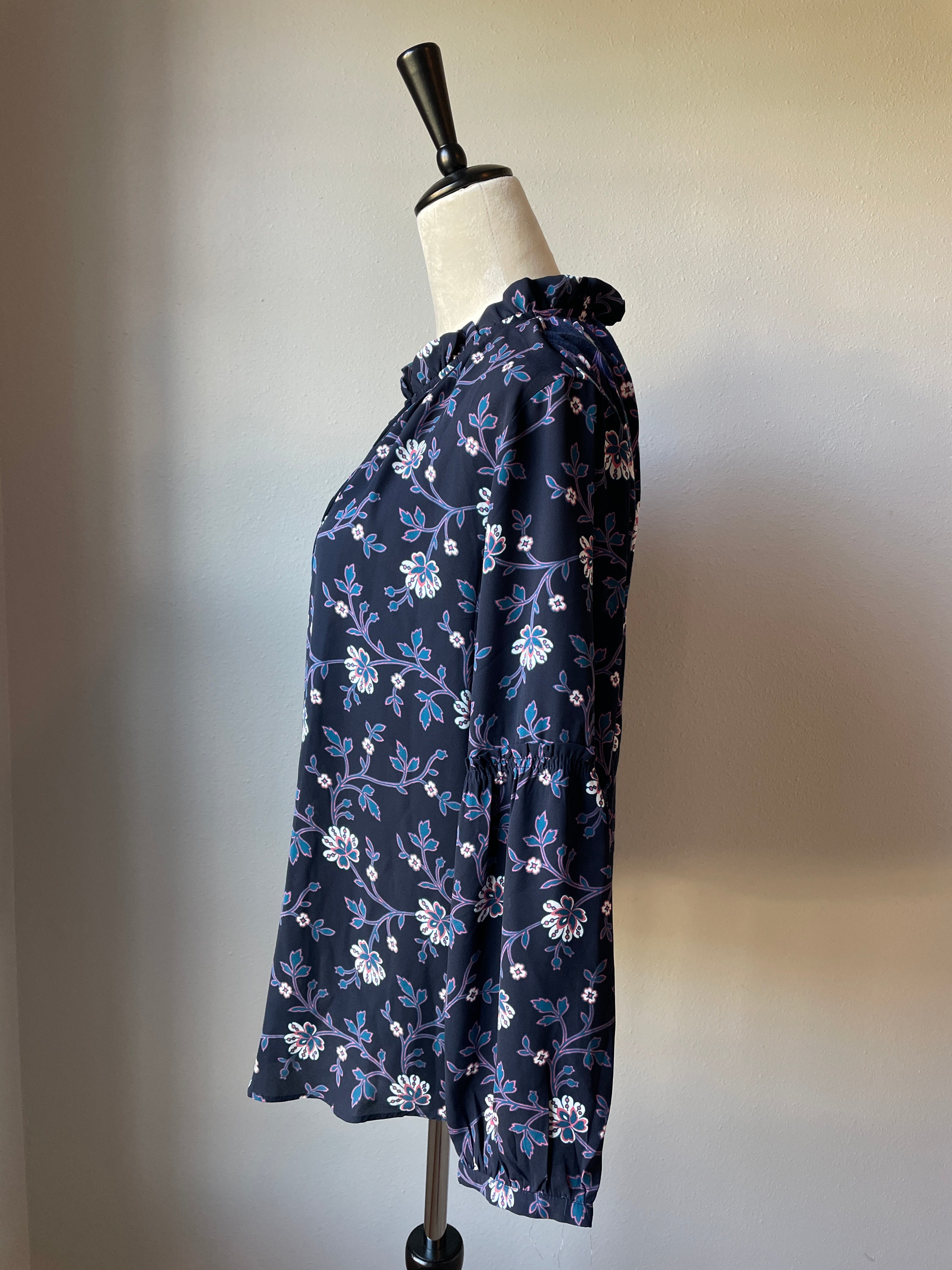 Loft Navy Floral Overhead Blouse (L)