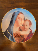 Heritage House 1990 Madonna and Child 8" Collectible Plate