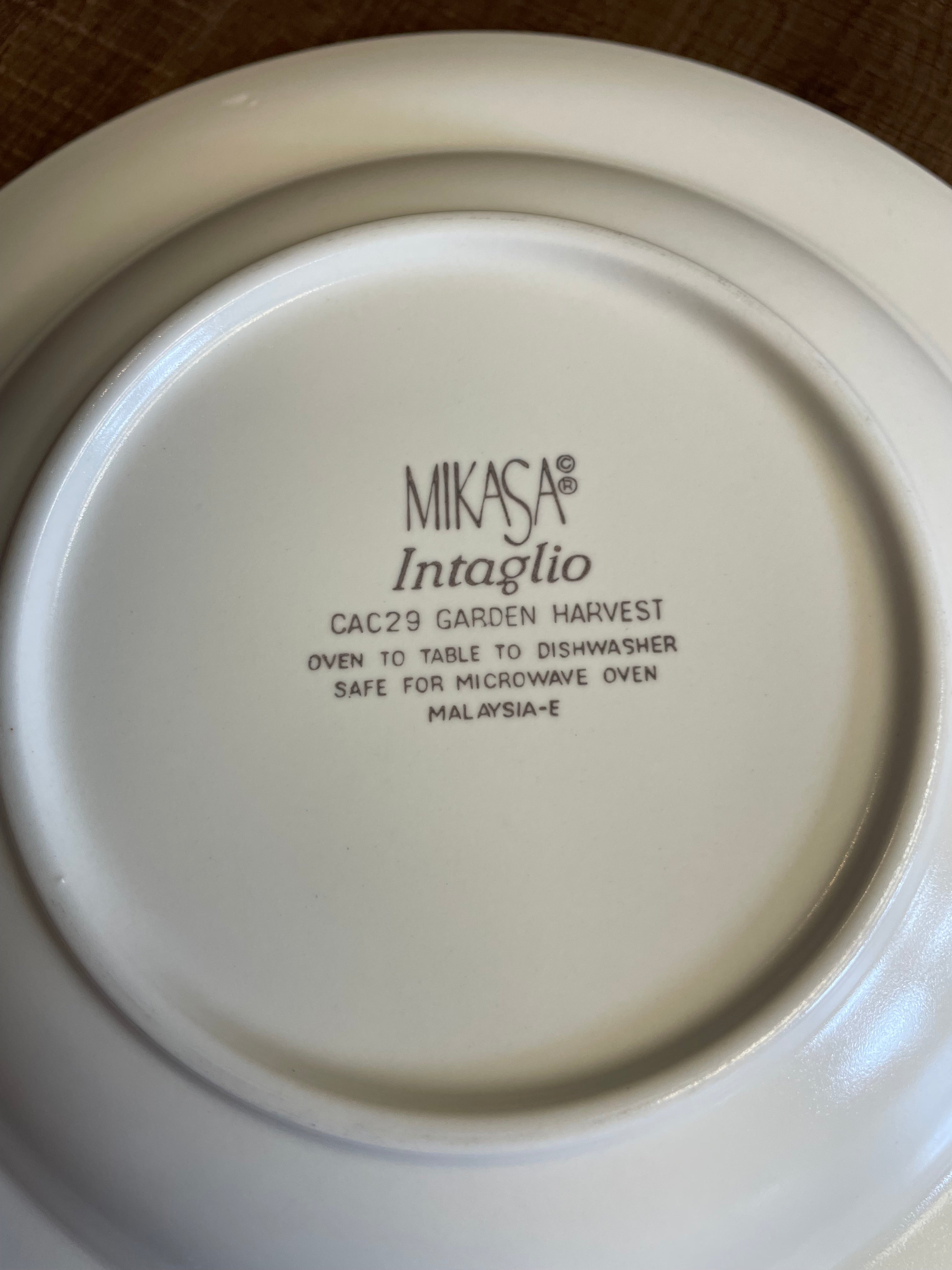 Mikasa Garden Harvest 9 3/8" Rimmed Soup Bowl