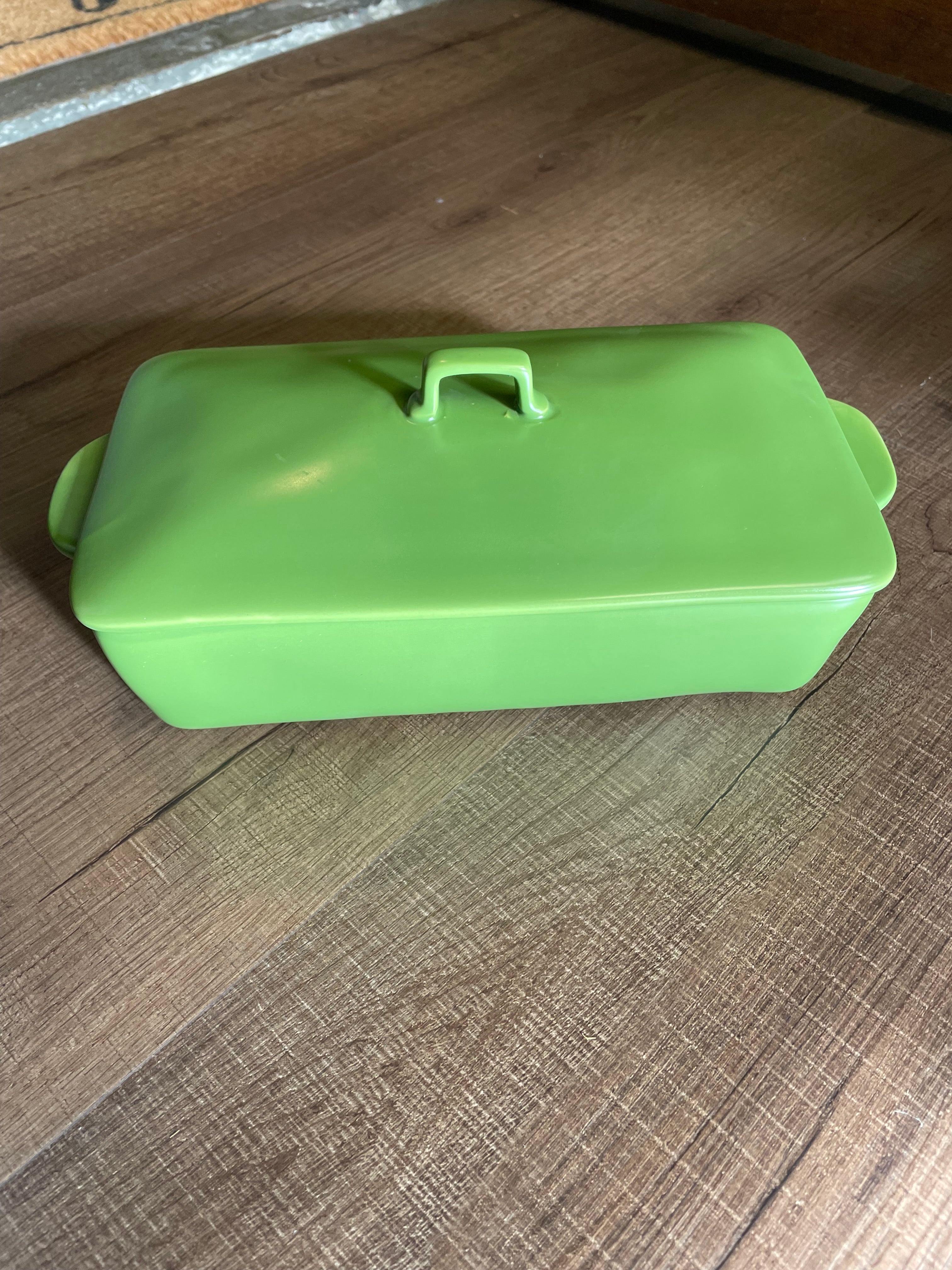 Rae Dunn Artisan Collection Covered Backing Dish