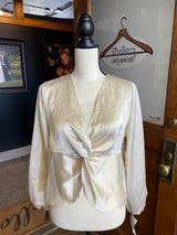 1. State NWT Romantic Blooms Top in Tapioca (S) - BinxBerry Consignment