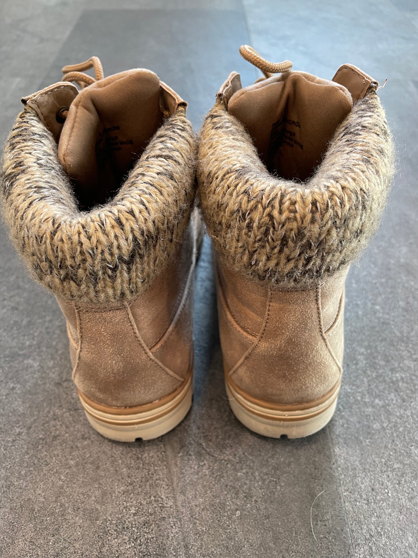 Cliffs By White Mountain Kudrow Boot (8.5)