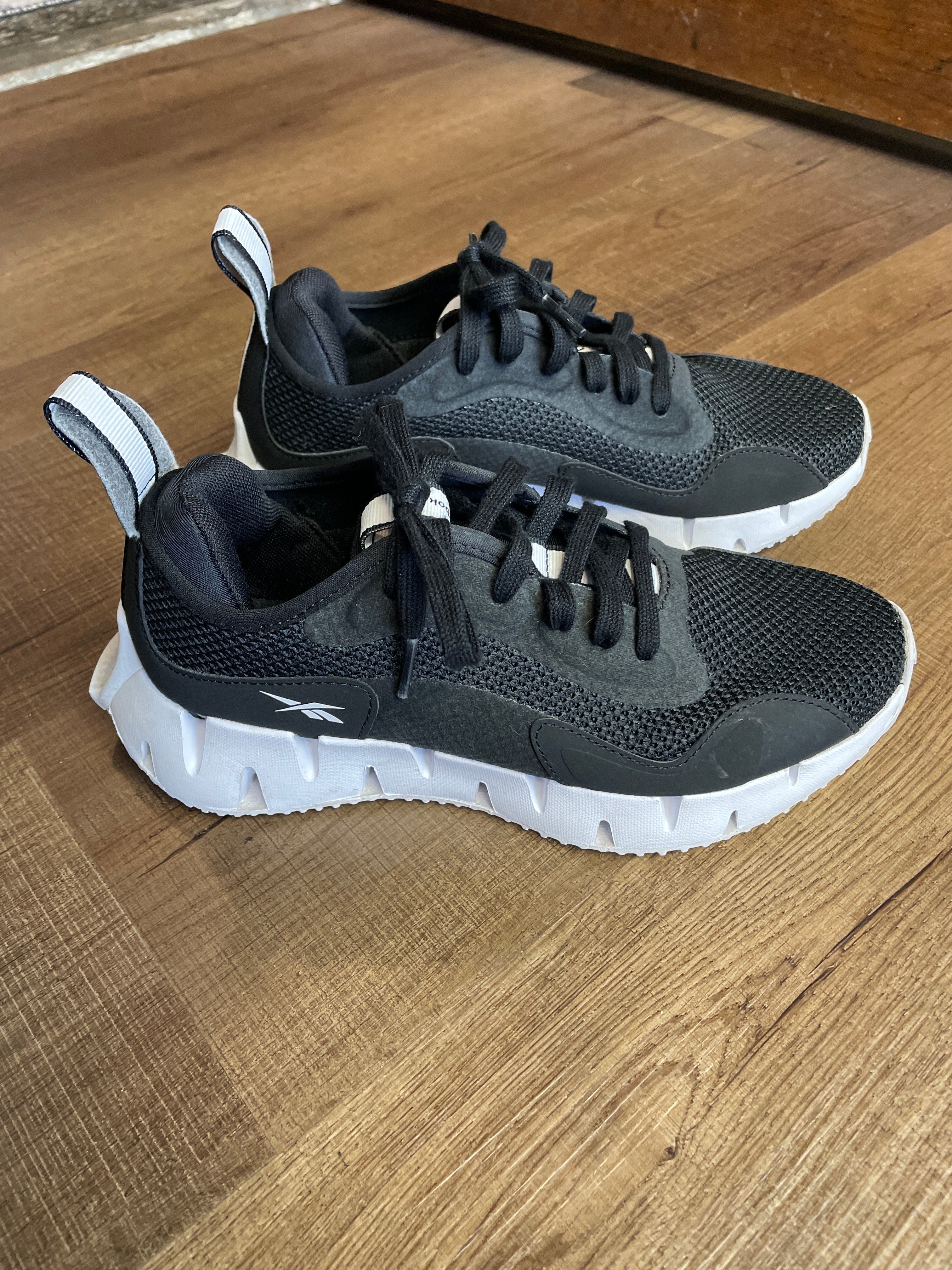 Reebok Youth Sneakers (7)