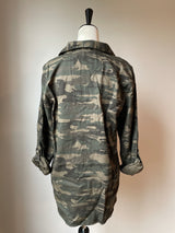 Social Standard by Sanctuary Camo Blouse (M)