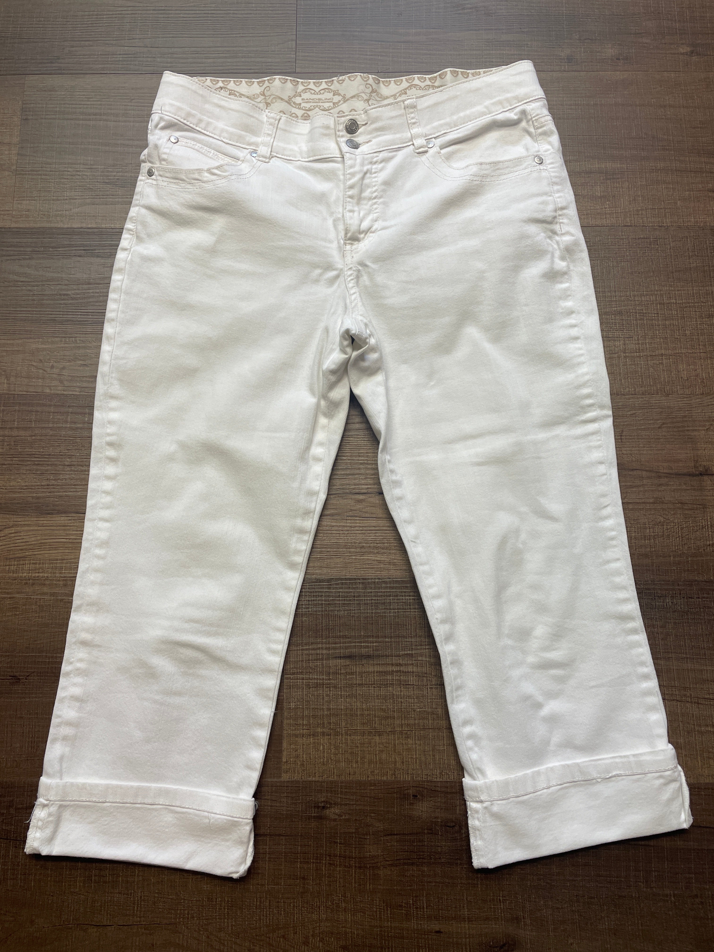 Bandolino Missy Capri Jeans (8)