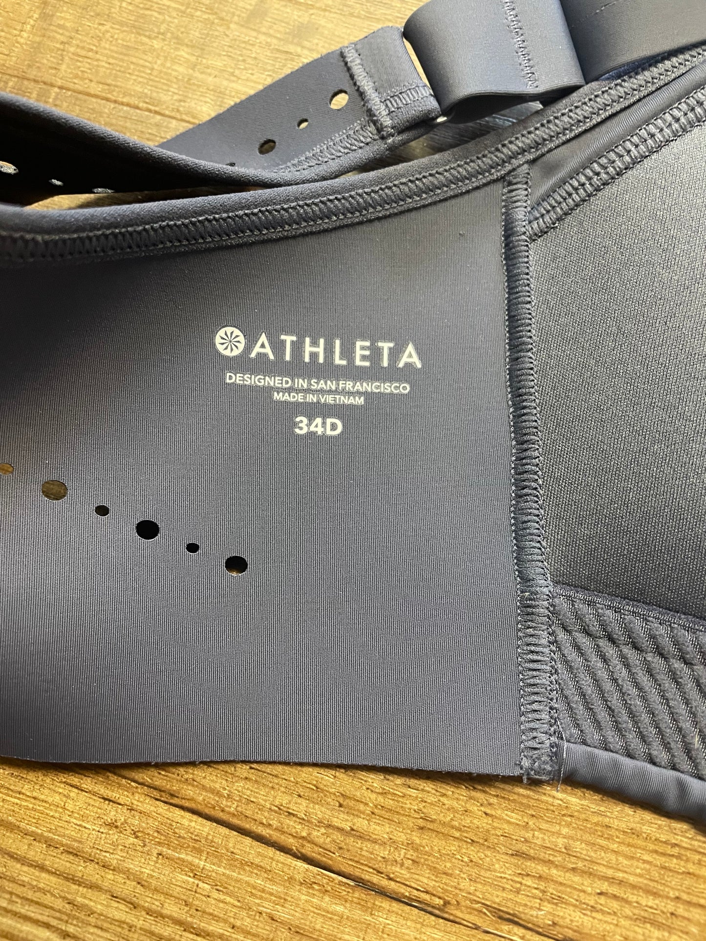 Athleta Women's Sports Bra (34D)