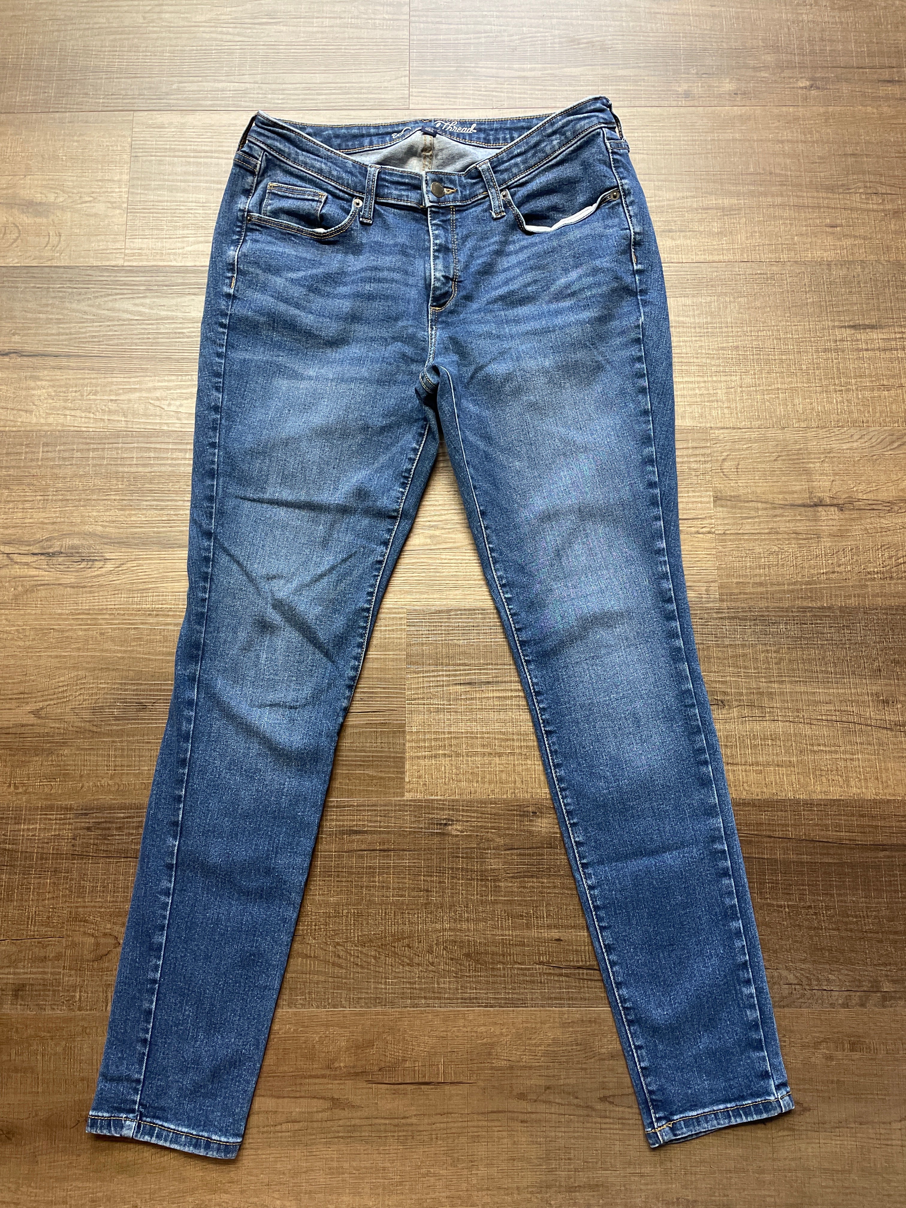 Universal Thread Curvy Skinny Jean (12/31R)