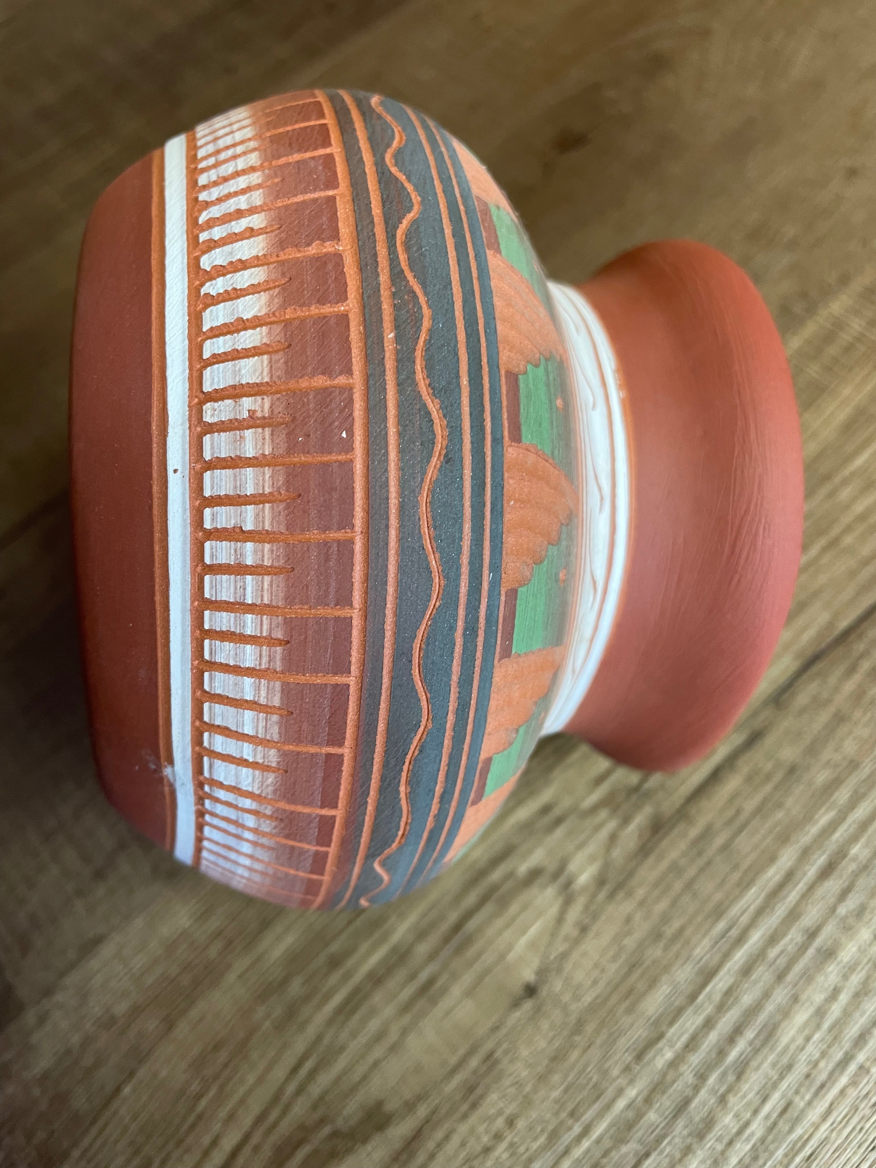Authentic Navajo Pottery