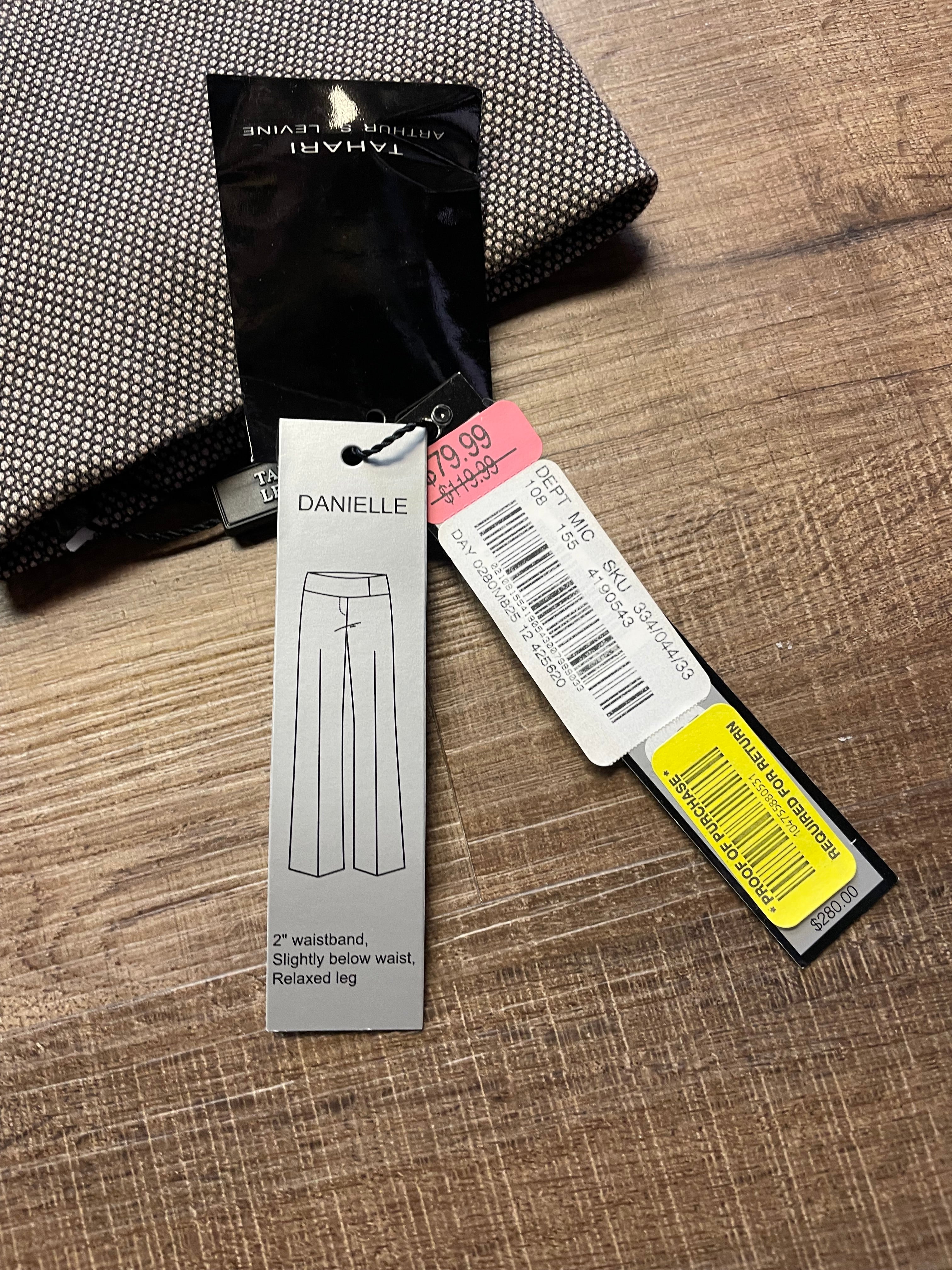 Tahair Arthru S. Levine Women's Danielle Pant Suit (12)