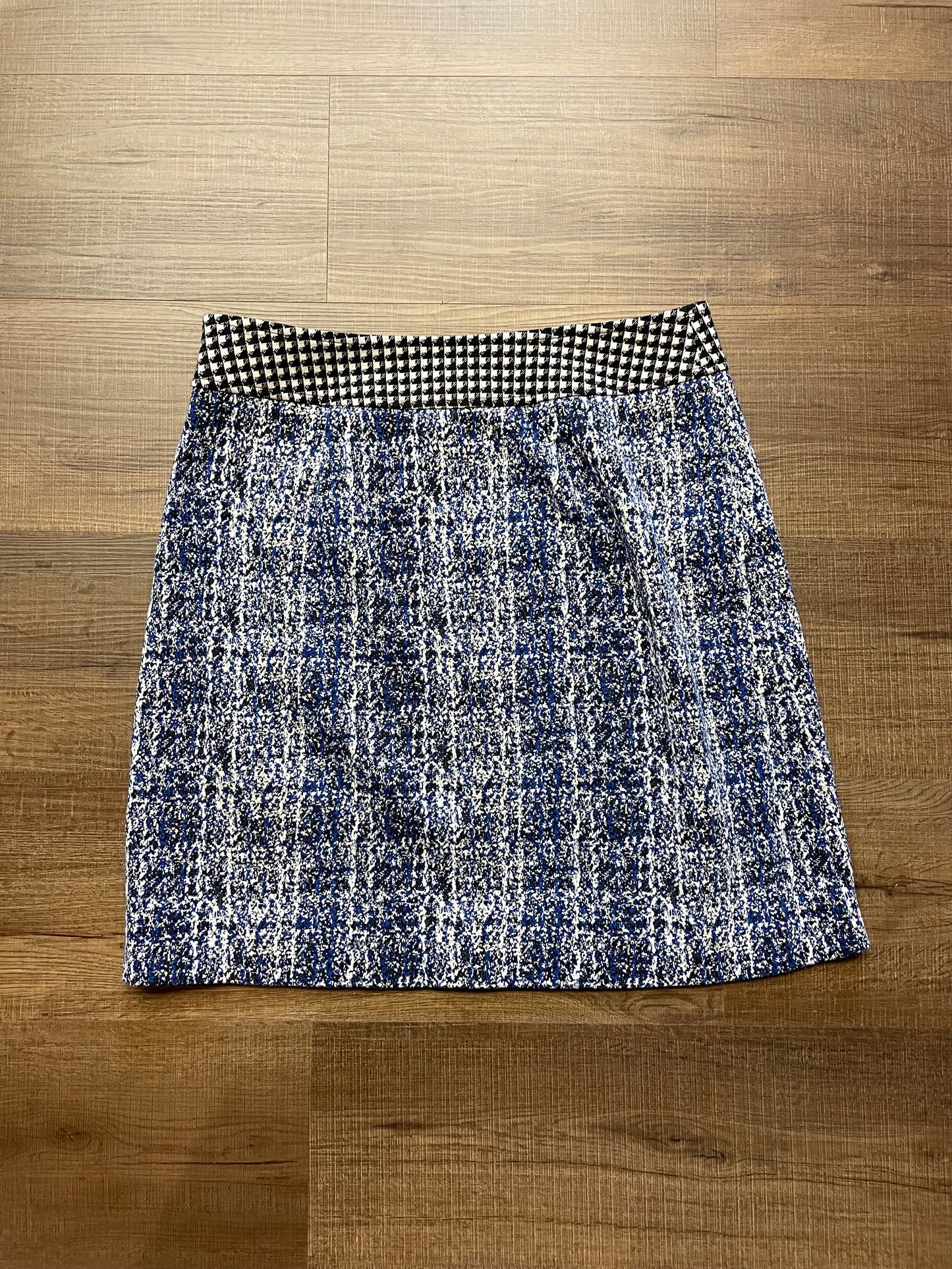 Cabi Women's Tweed Skirt & Blazer Set (M/6)