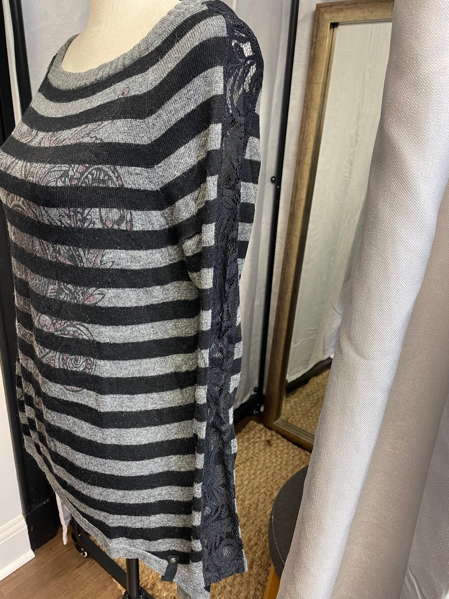 Harley Davidson Long Sleeved Knit Top (M)