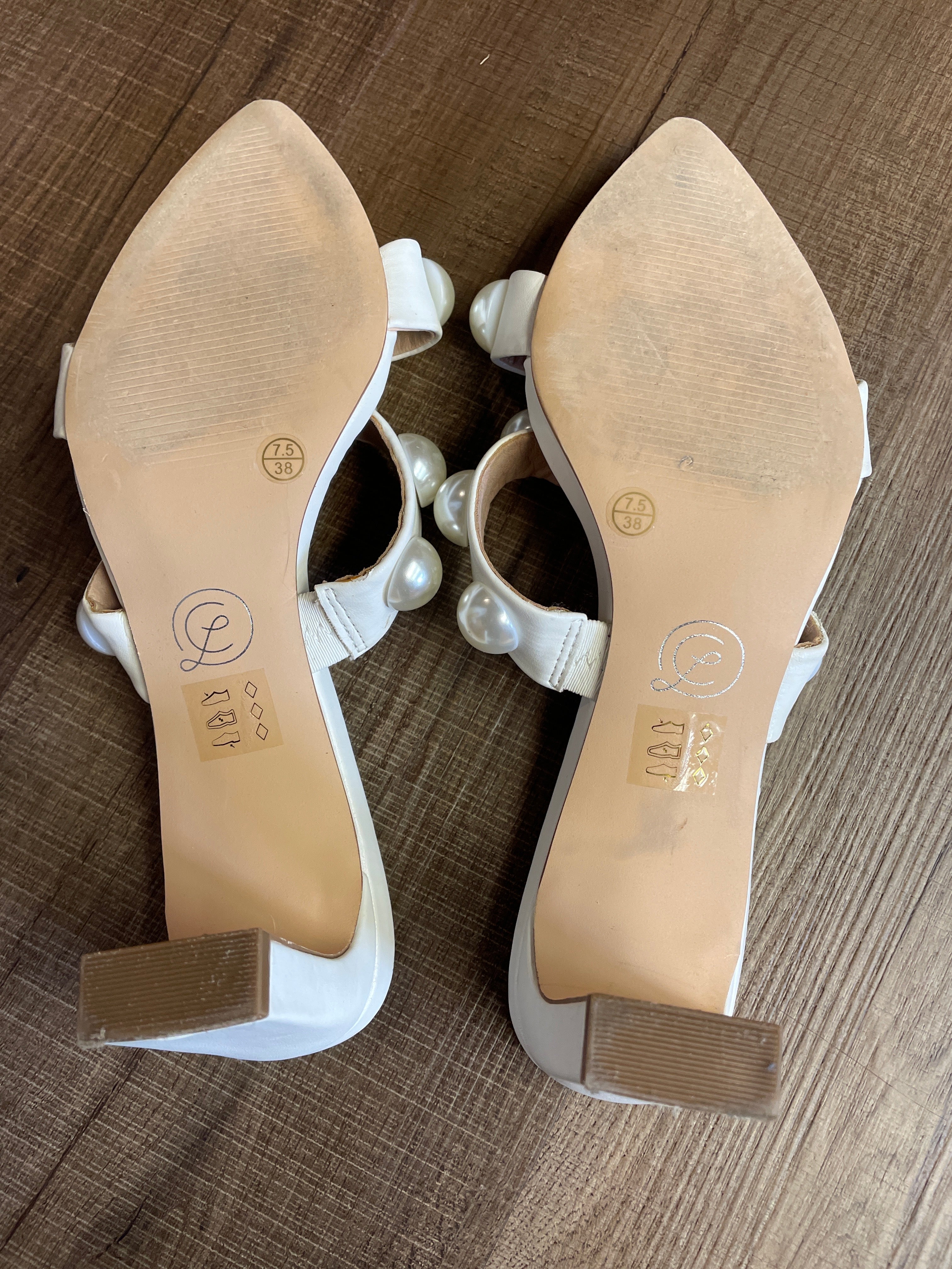 Chinese Laundry Pearl Studded Sandals (7.5)