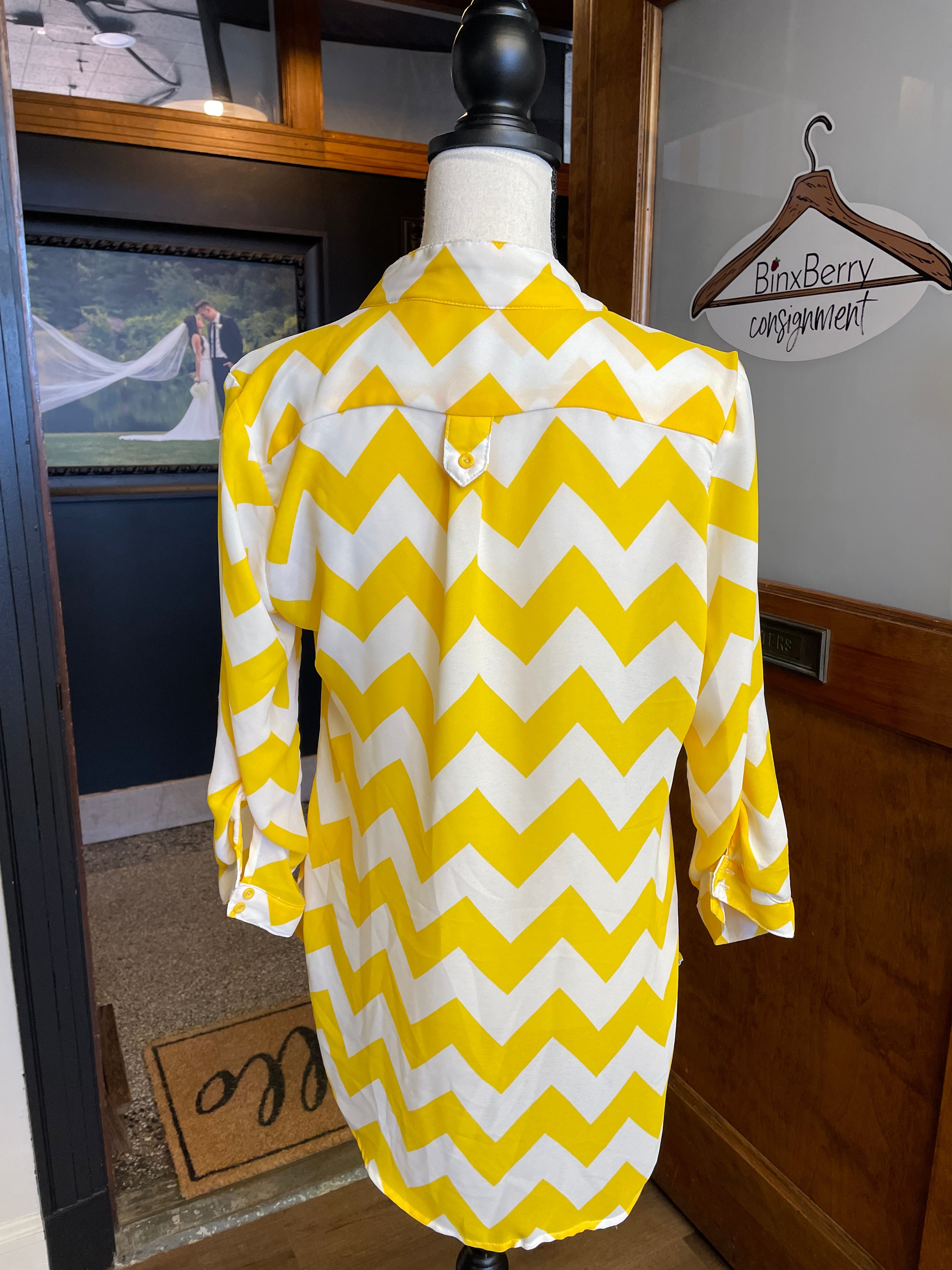 Cals Yellow Chevron Blouse (M)