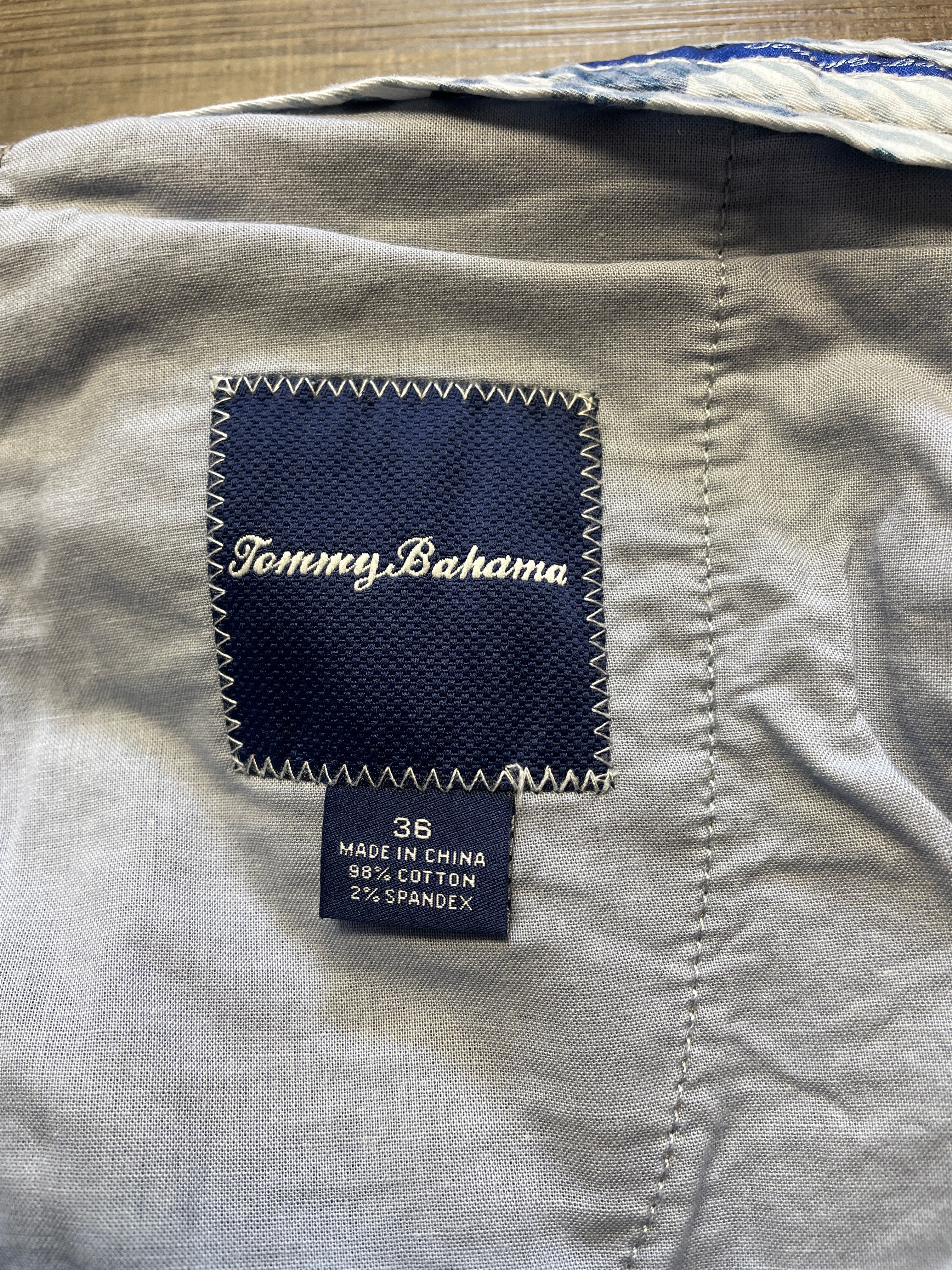 Tommy Bahama Men's Casual Shorts (36)