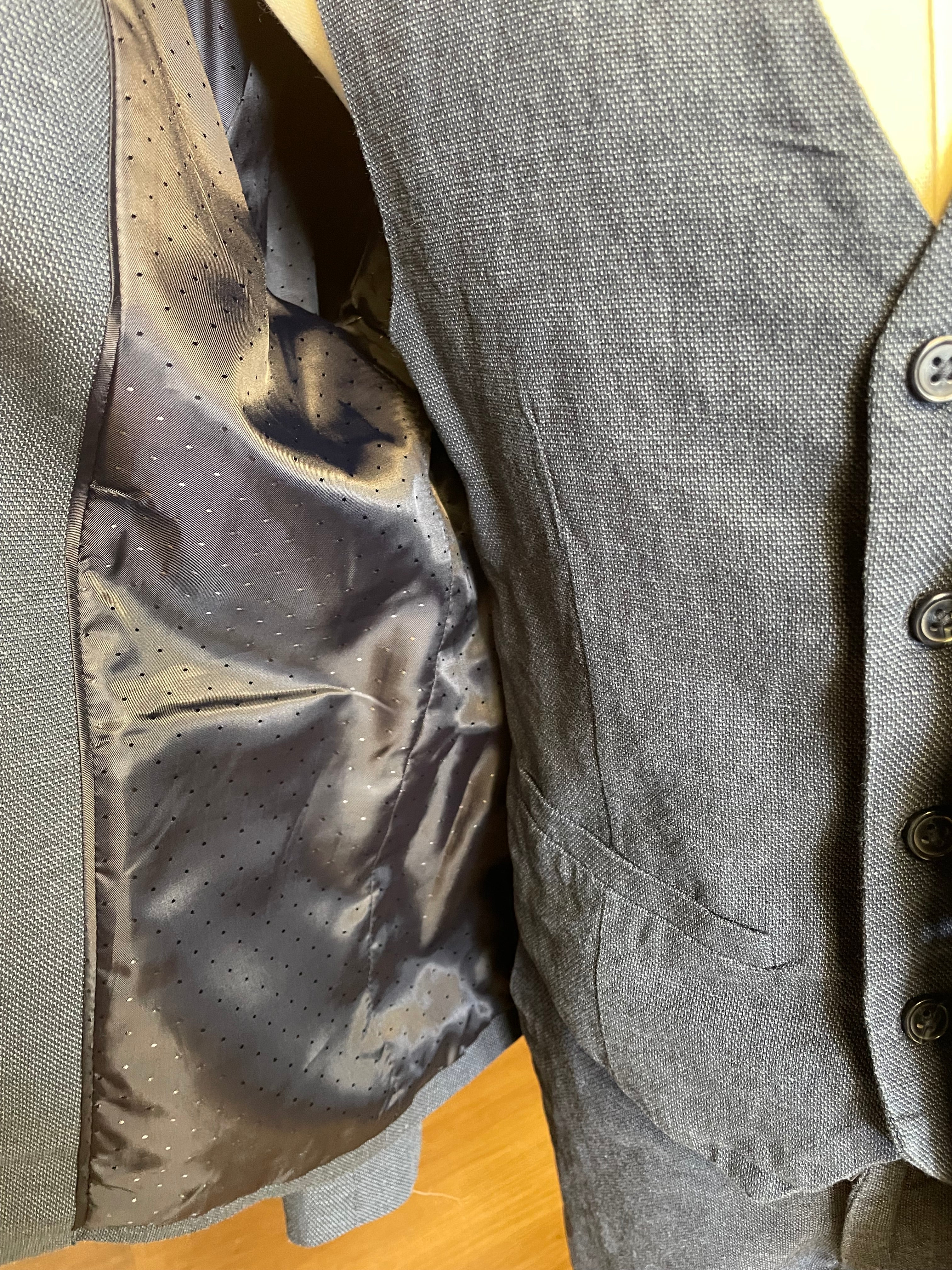 H&M Boy's Three Piece Linen Blend Suit (Y12)