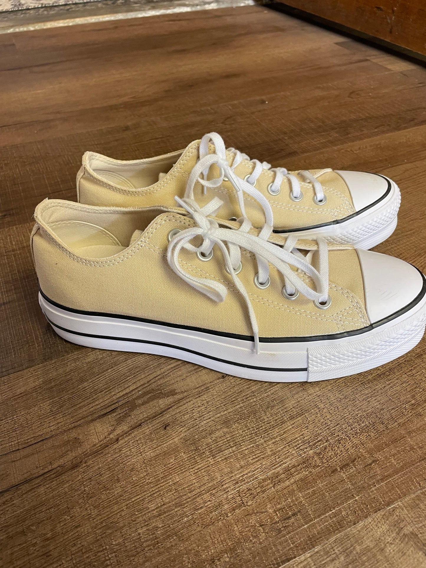 Converse All Star Low Top Sneakers (9)