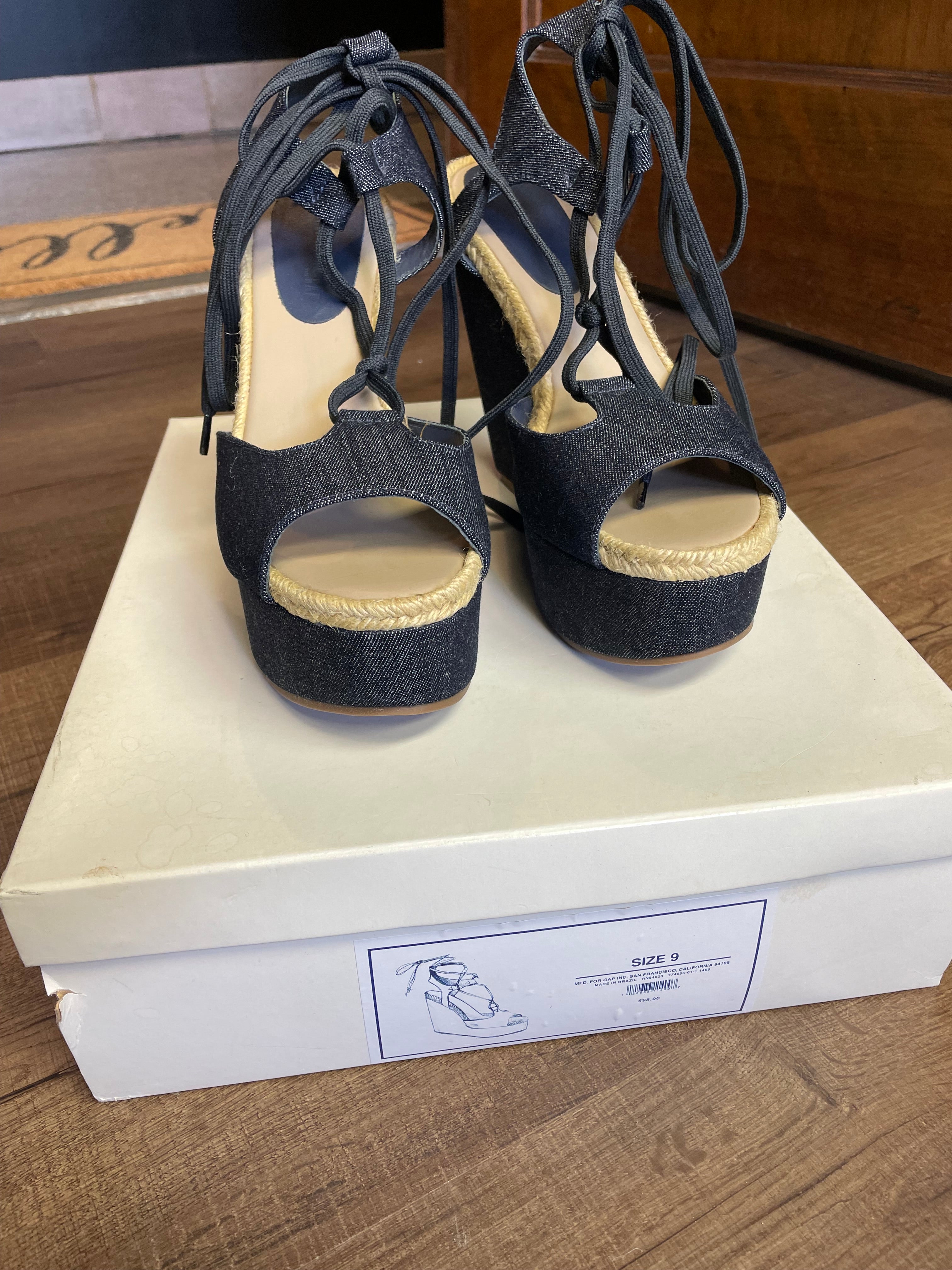 Design Editions by GAP Platform Wedge Sandal (9)