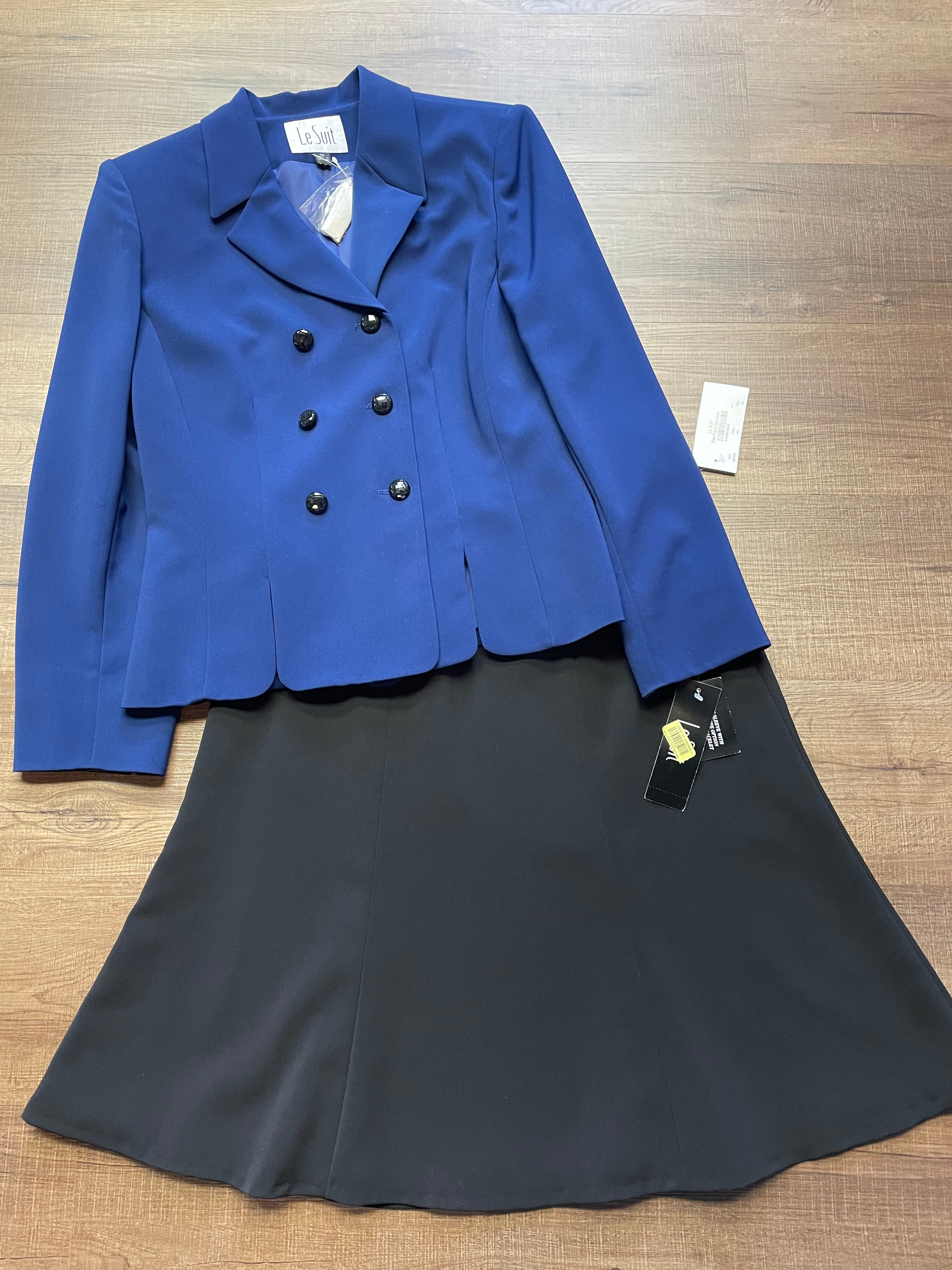 LeSuit Skirt Suit (10)