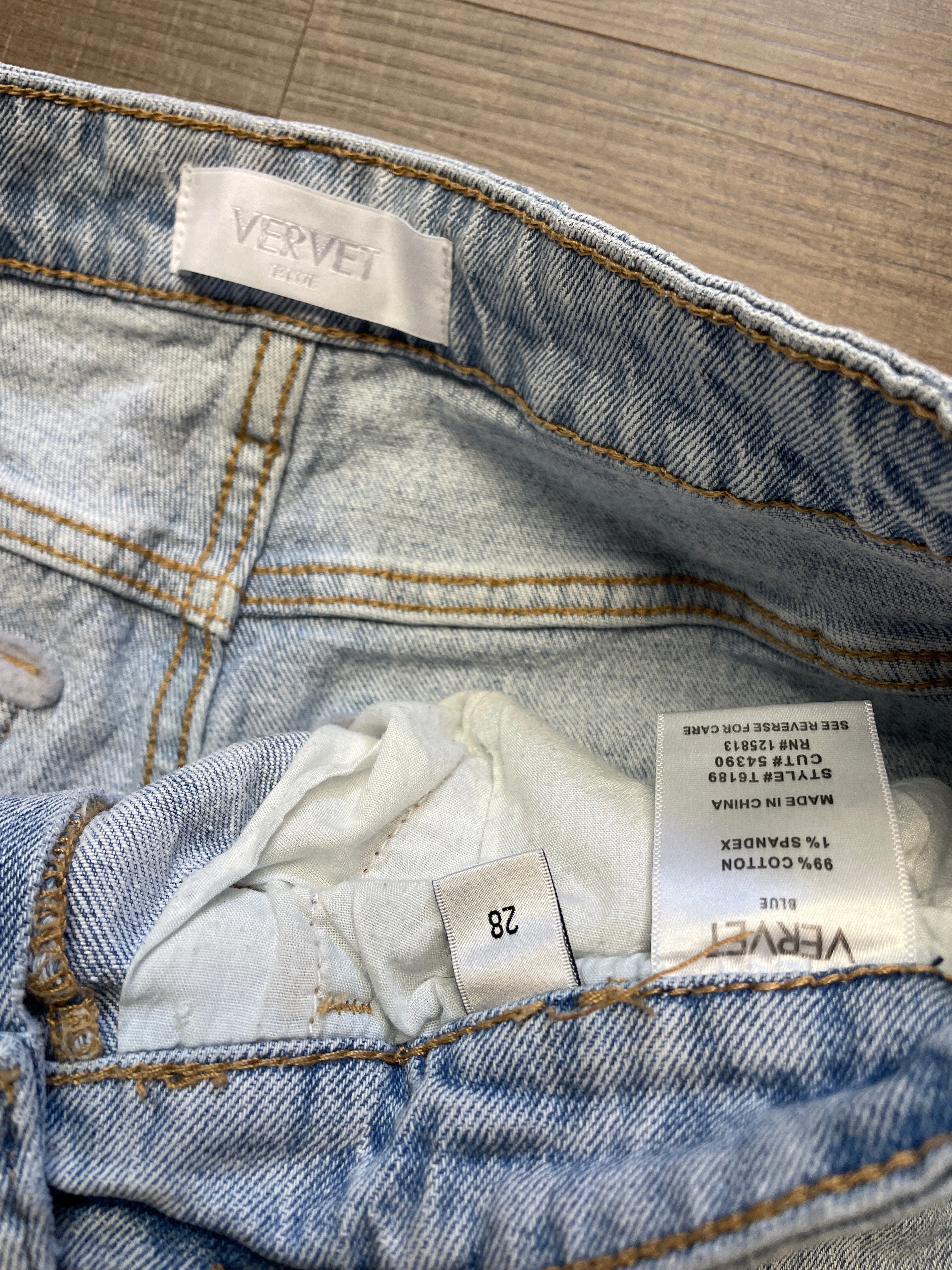 Vervet Blue Destroyed Jeans (28)