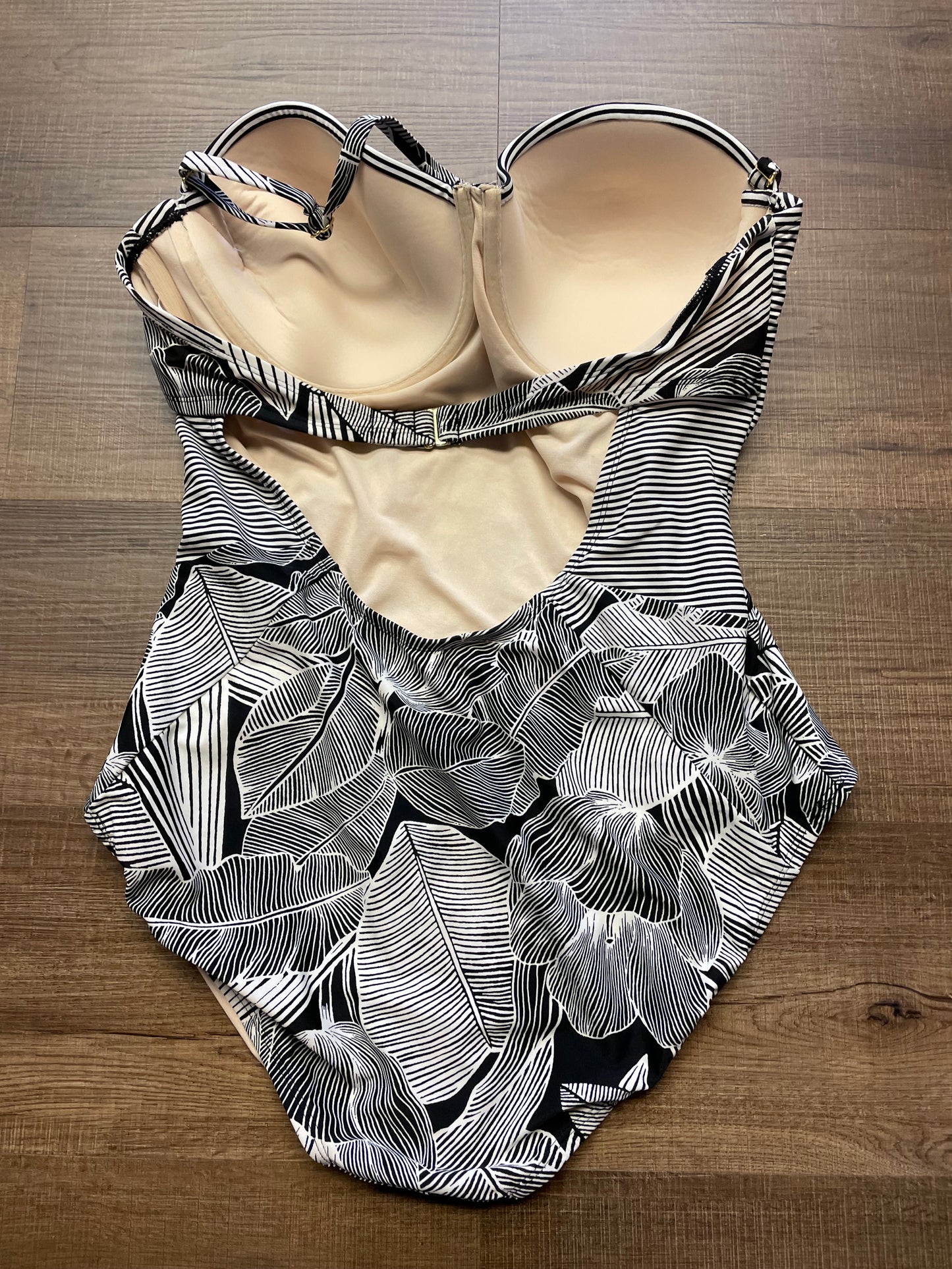 Merona One Piece Convertible Swimsuit (XL)