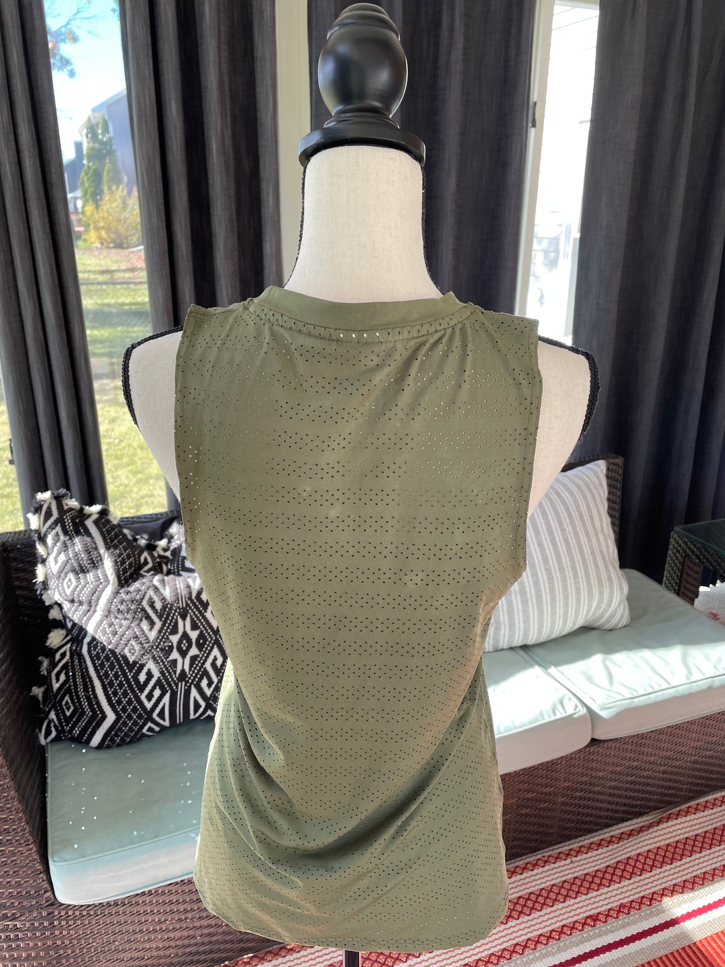 Zyia Active Chill Perforated Mesh Muscle Tank (S)