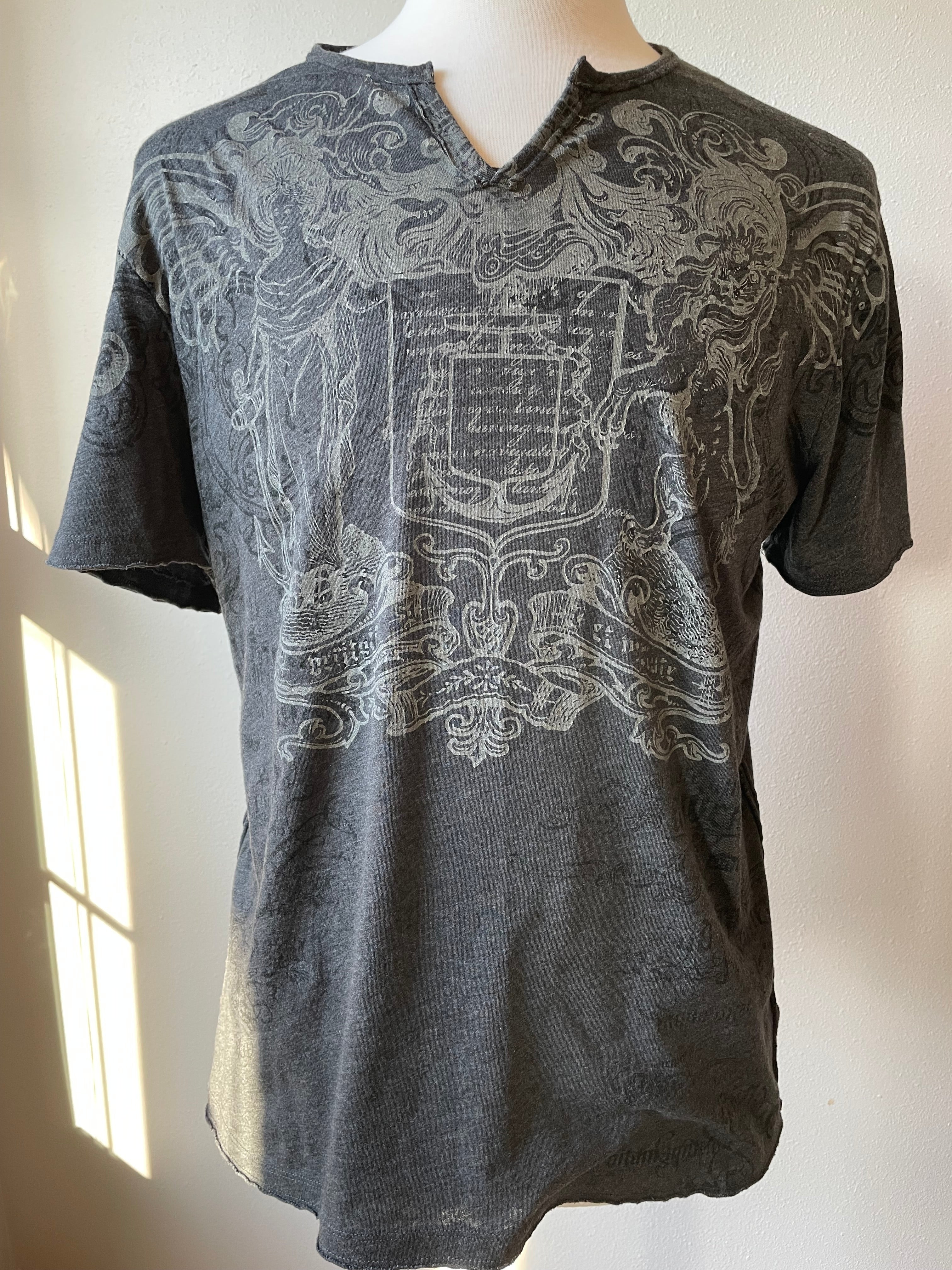 Helix Men's Graphic Tee (L)