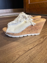 Minnetonka Women's York Wedge Sandals (8)