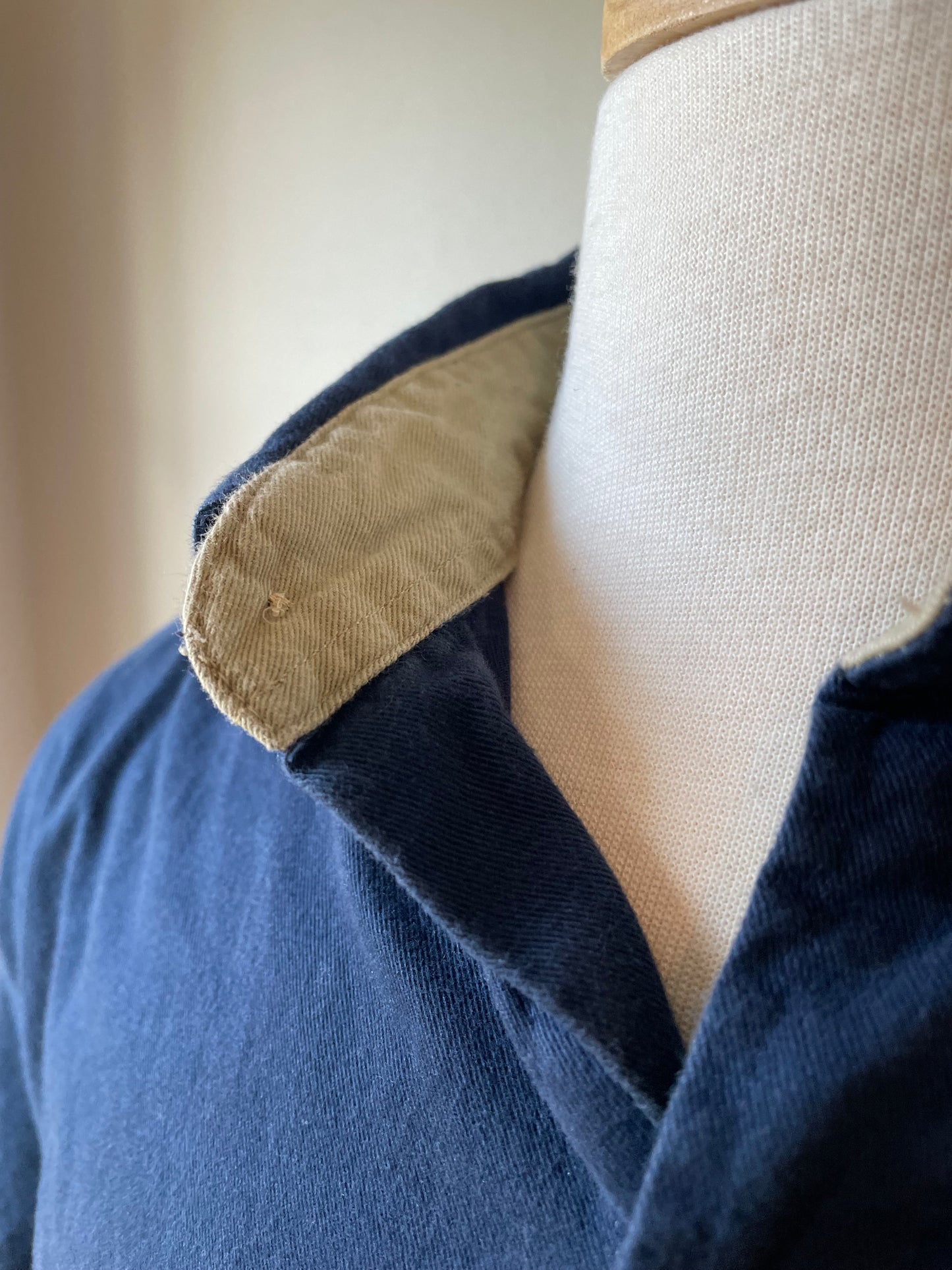 North Crest Navy Men's Button Down (M)