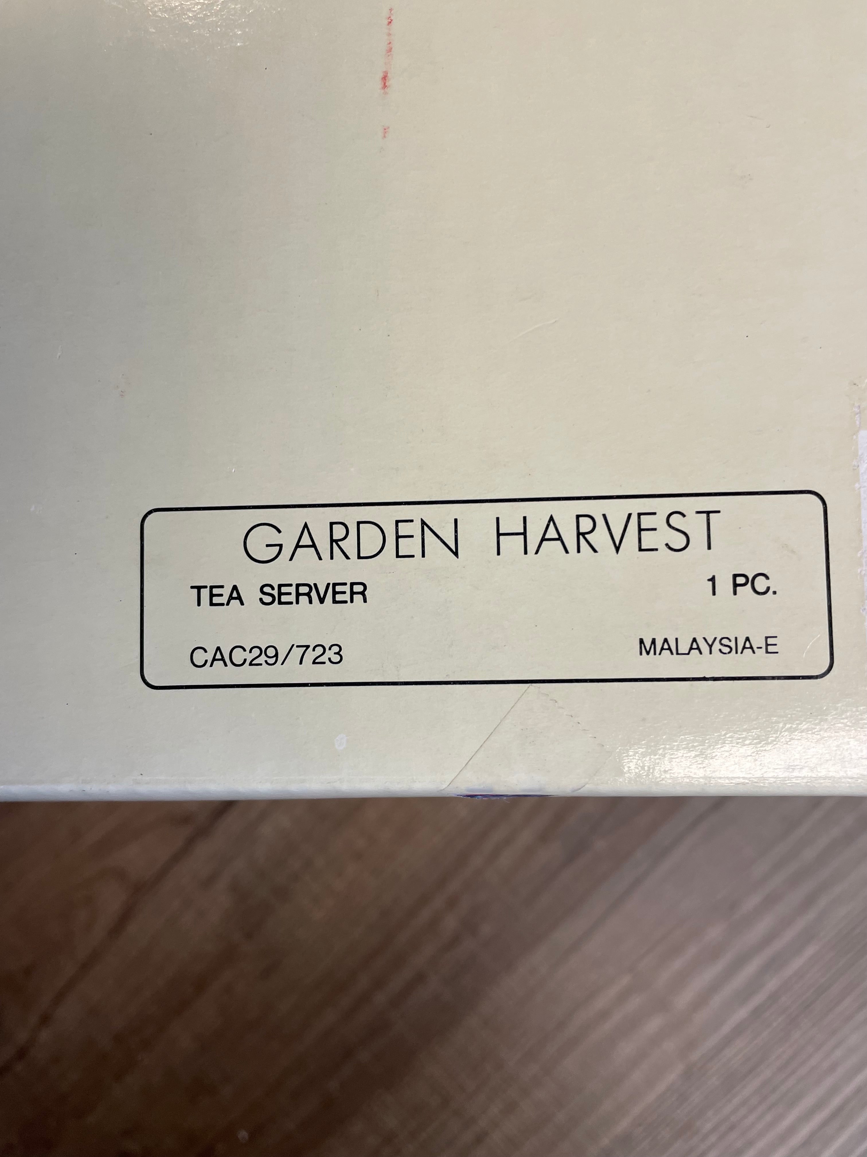 Mikasa Garden Harvest Tea Server (NIB)