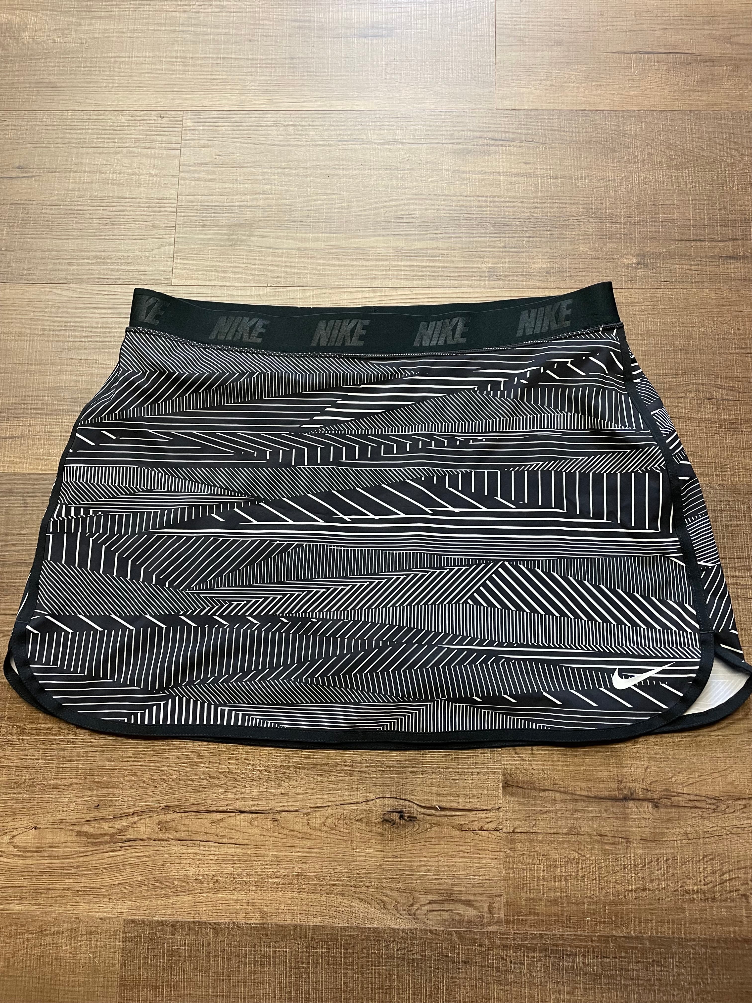 Nike Golf Women's Skort (XL)