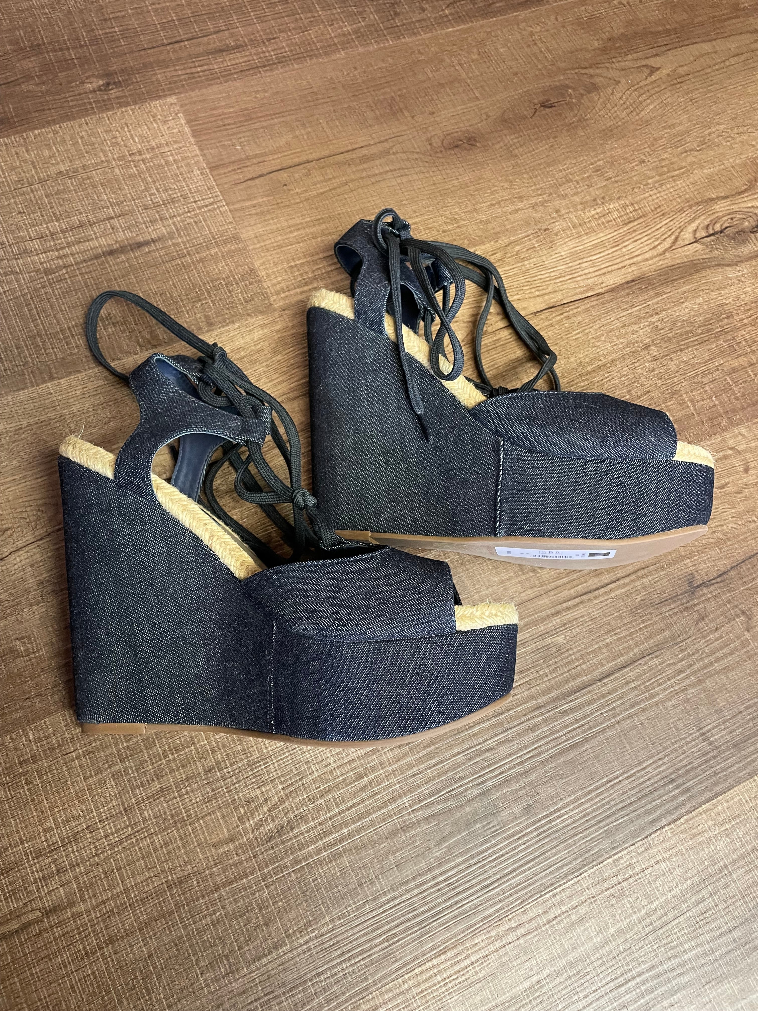 Design Editions by GAP Platform Wedge Sandal (9)