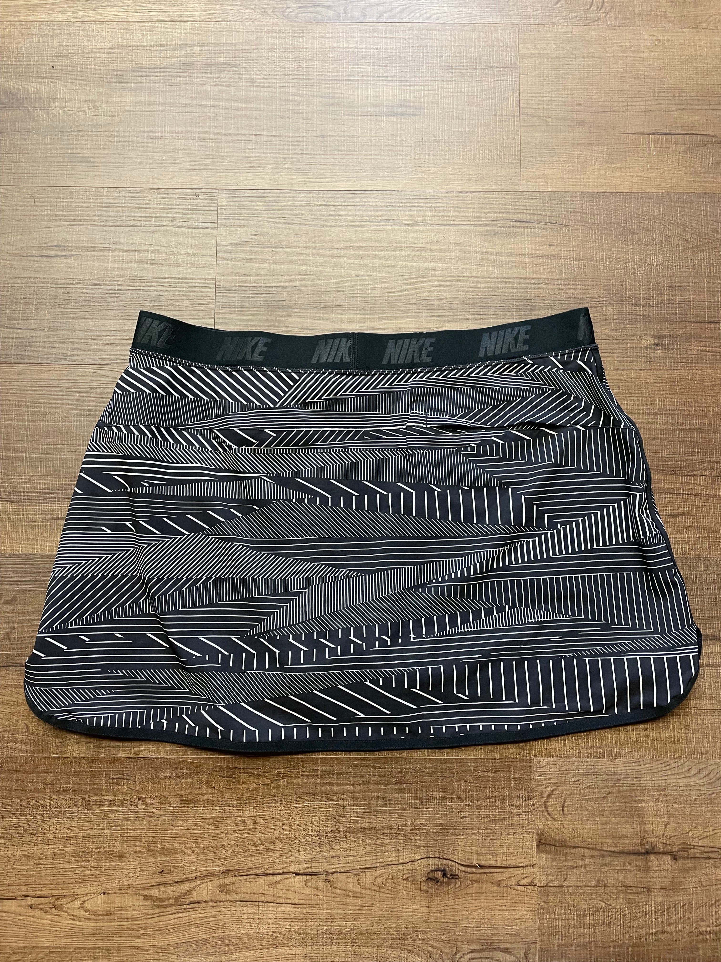 Nike Golf Women's Skort (XL)