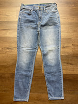 Eddie Bauer Slightly Curvy High Rise Skinny Jeans (12)