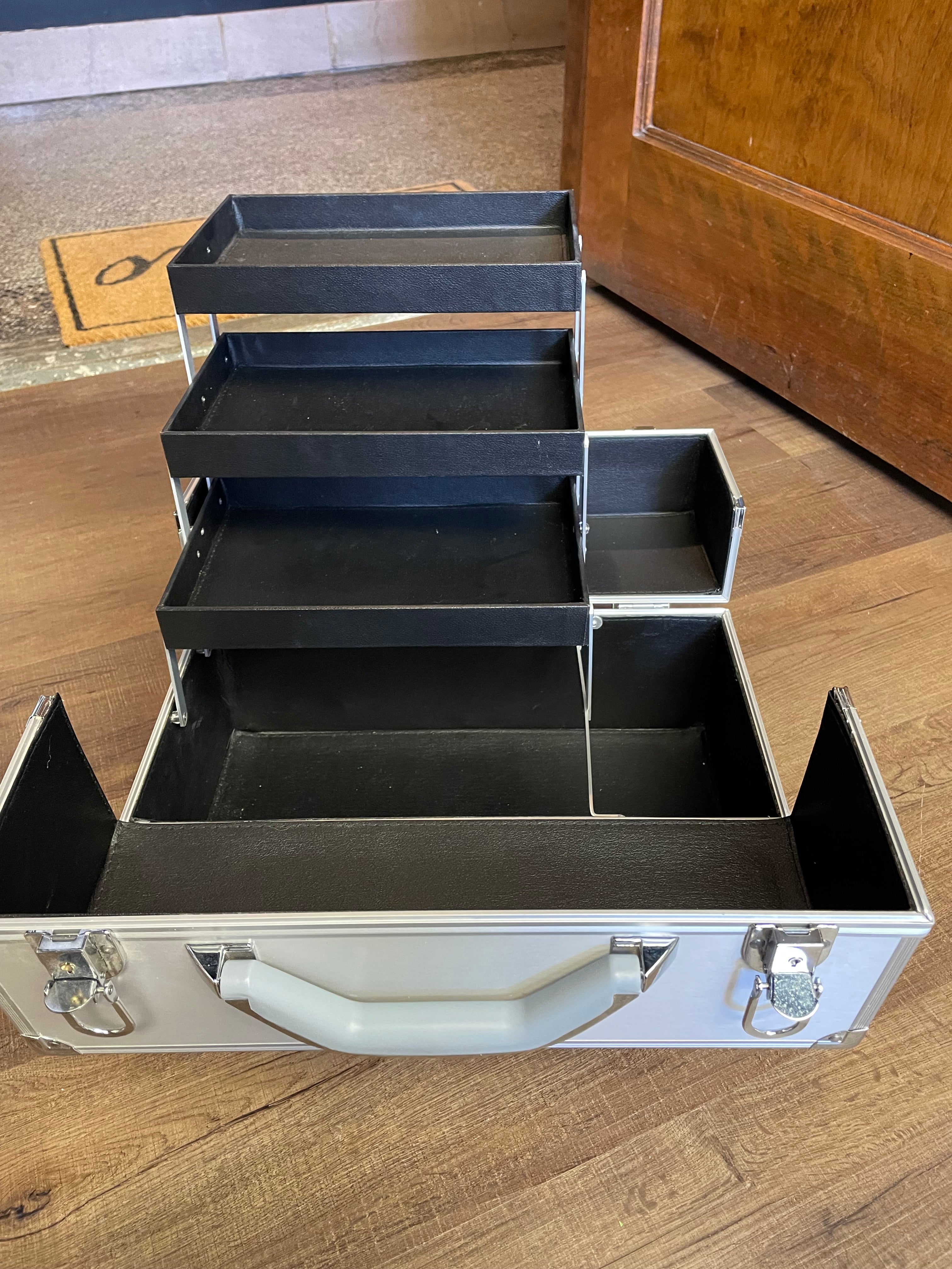 Arbonne Cosmetic Trunk