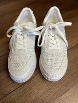 Universal Thread Sneakers (9.5)