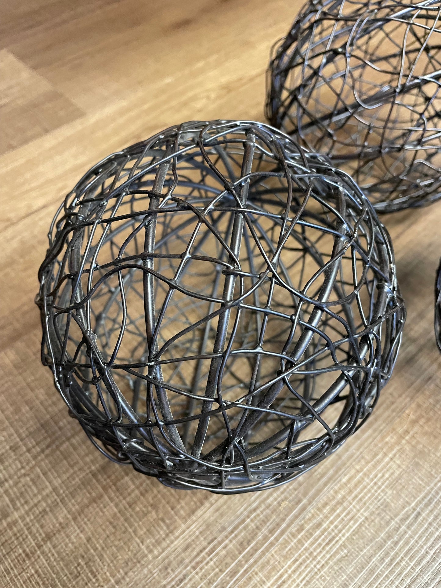 Set of 3 Decorative Wire Globes