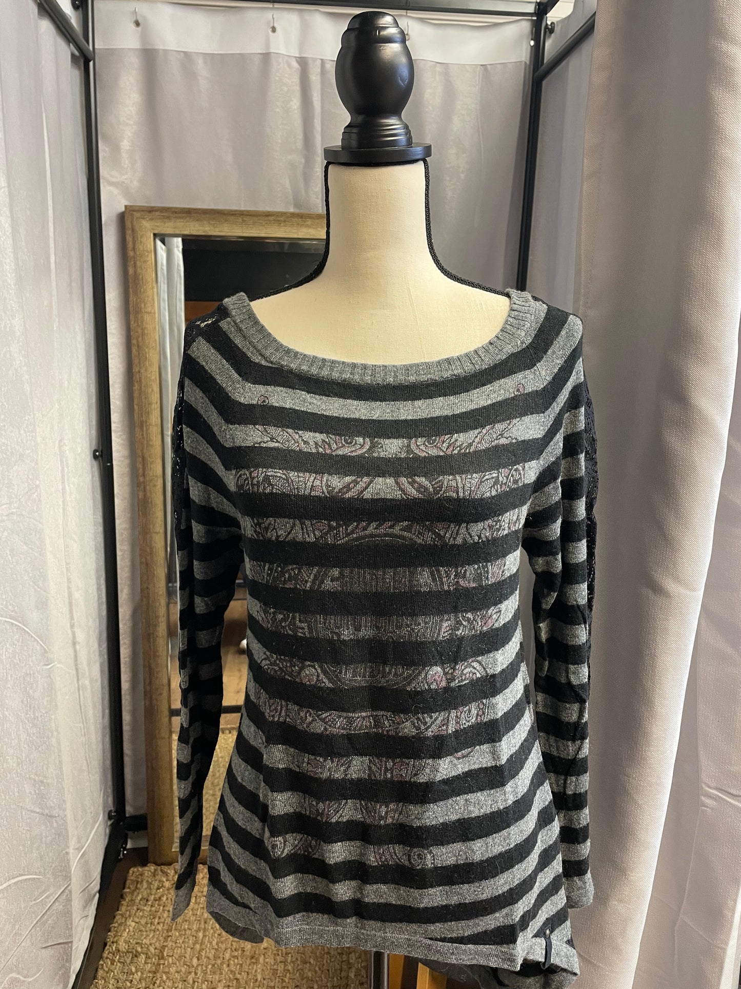 Harley Davidson Long Sleeved Knit Top (M)