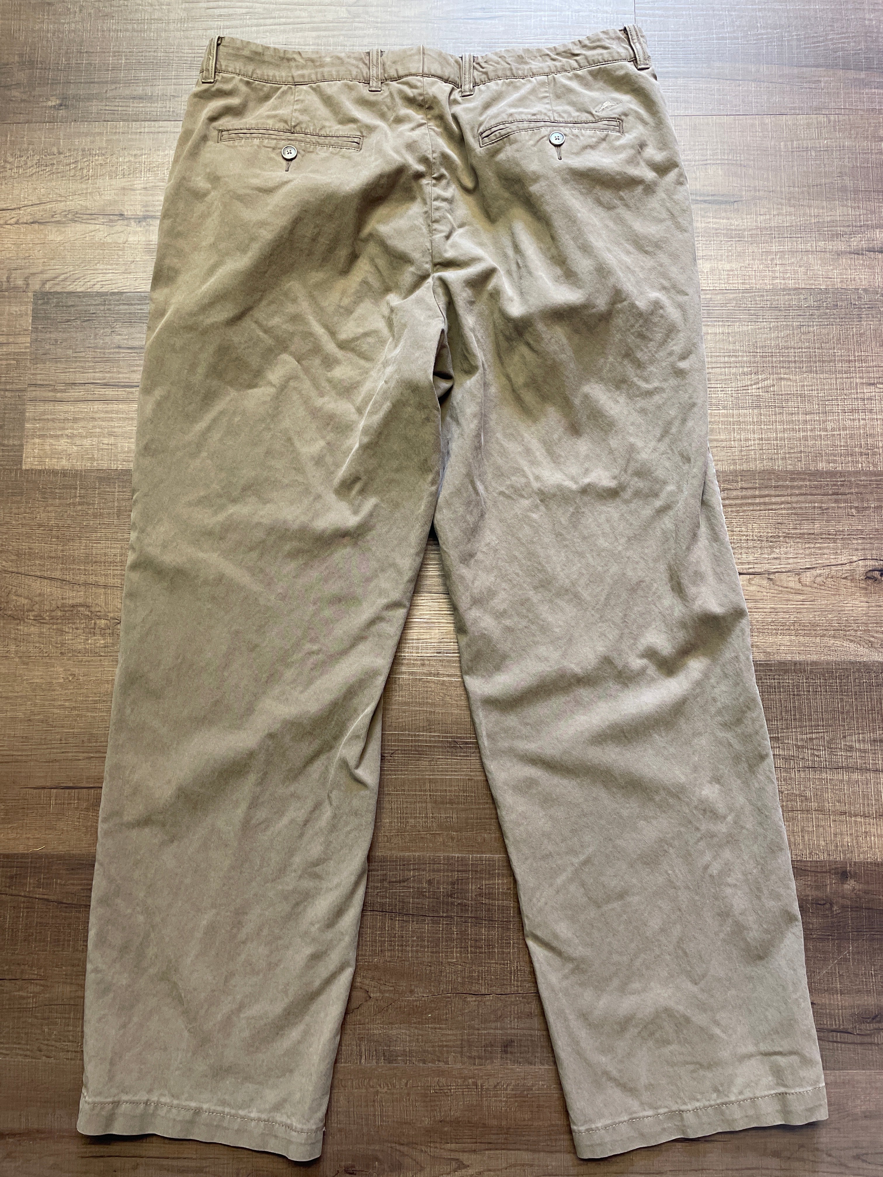 Tommy Bahama Men's Flat Front Khaki Pants (36x34)