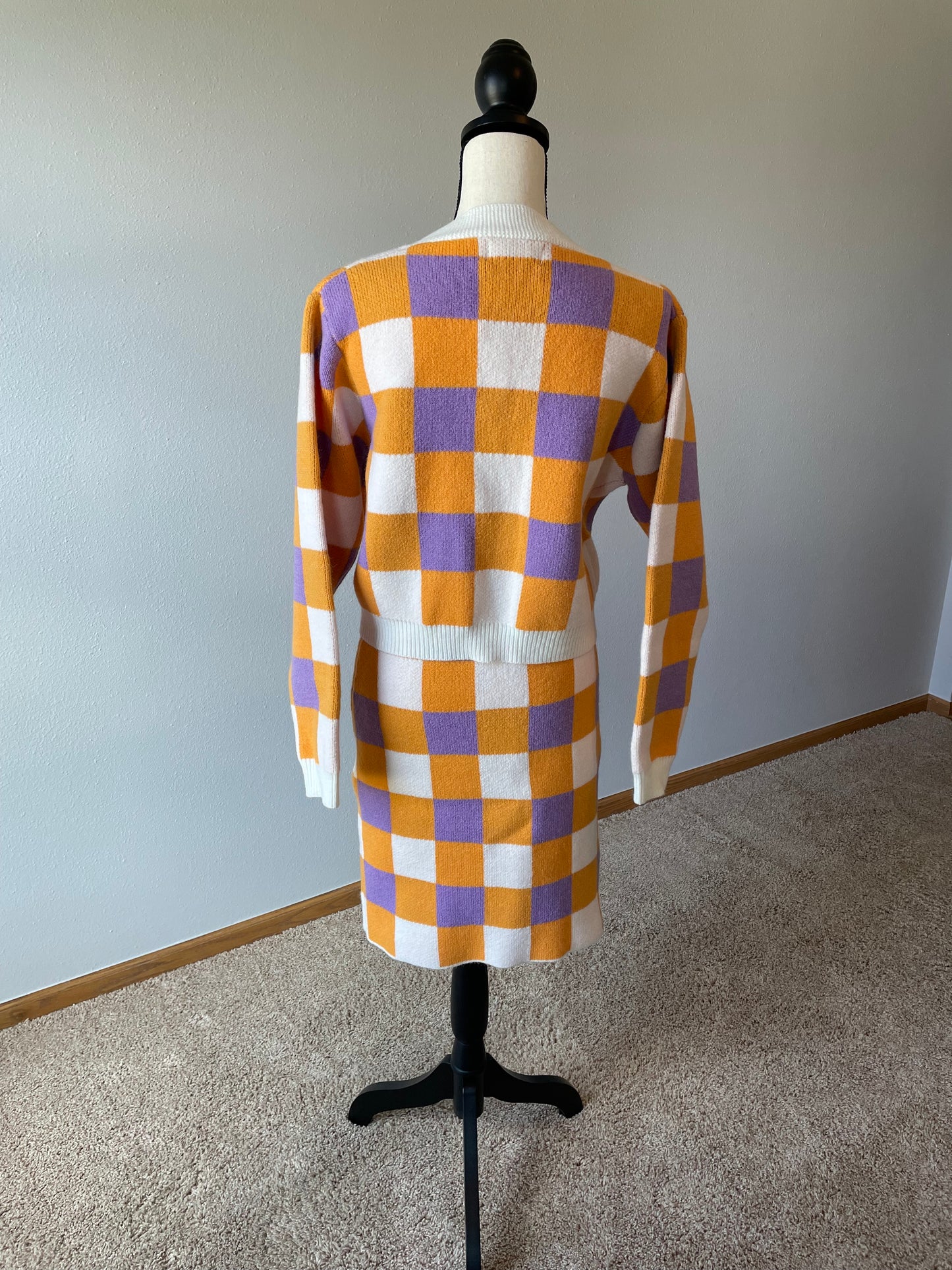 Vibrant Check Skirt and Cardigan (XL)