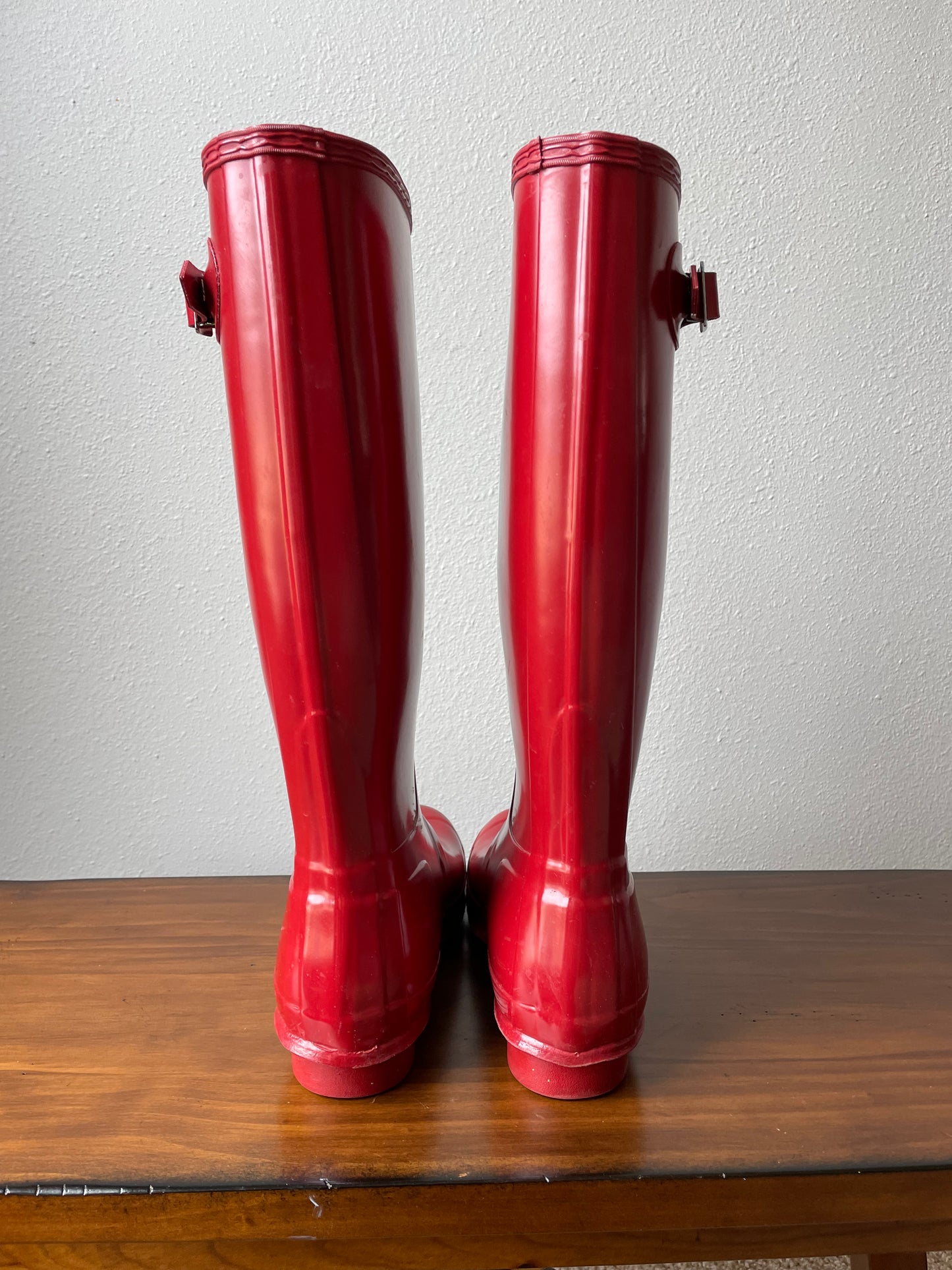 Hunter Glossy Red Tall Rainboots (7)
