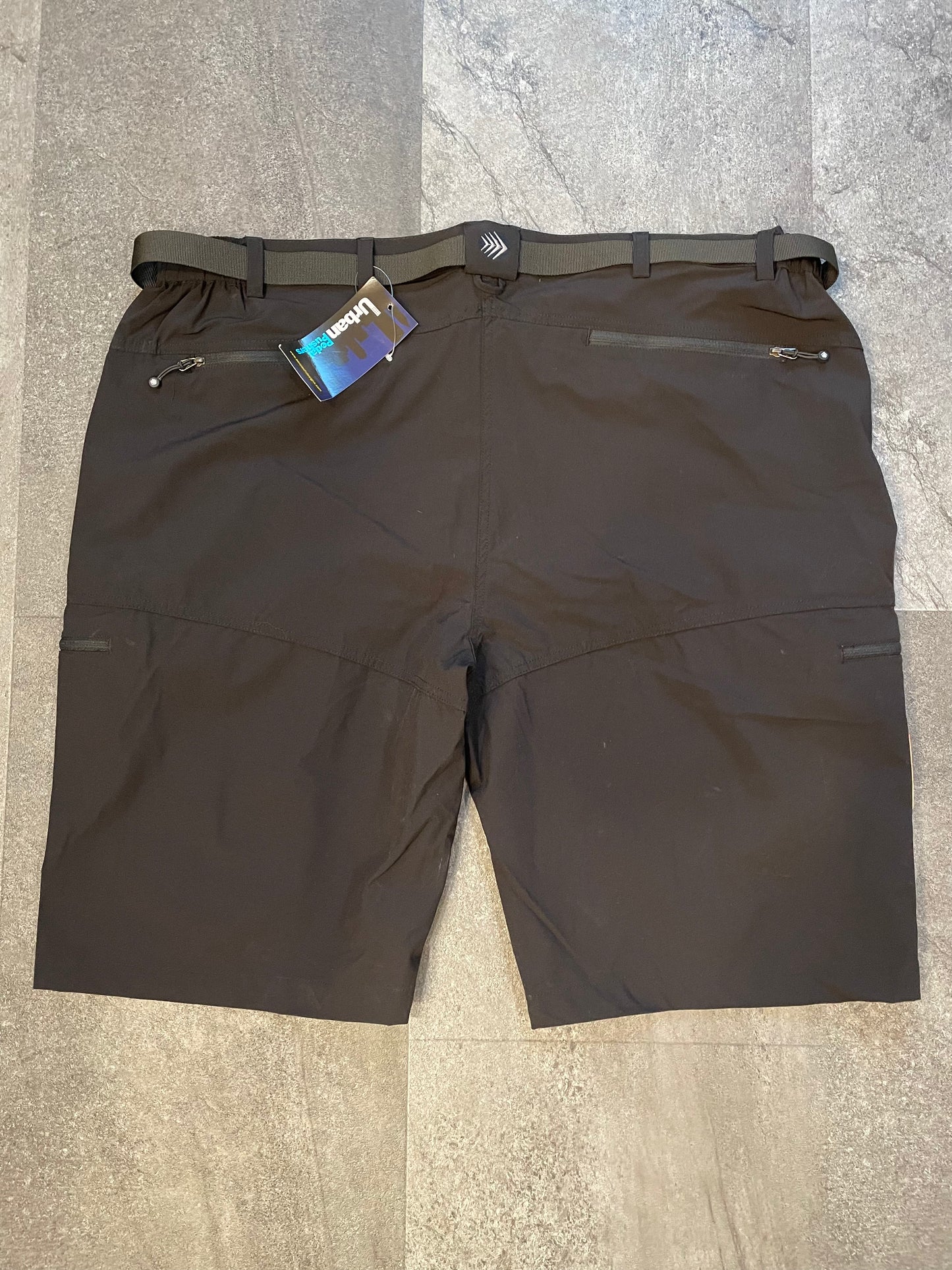 Aero Tech Black Urban Cargo Shorts (2XL)
