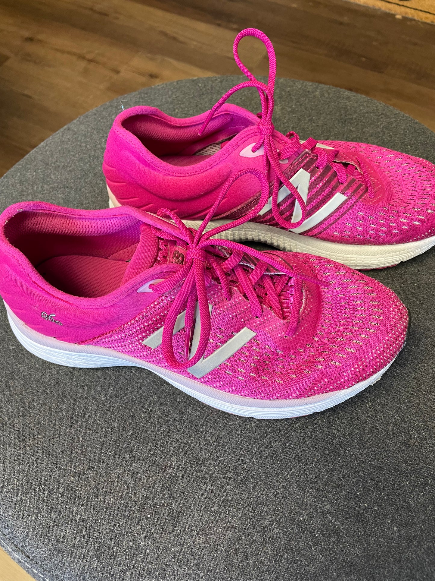 New Balance Fresh Foam 860v10 (4.5Y)