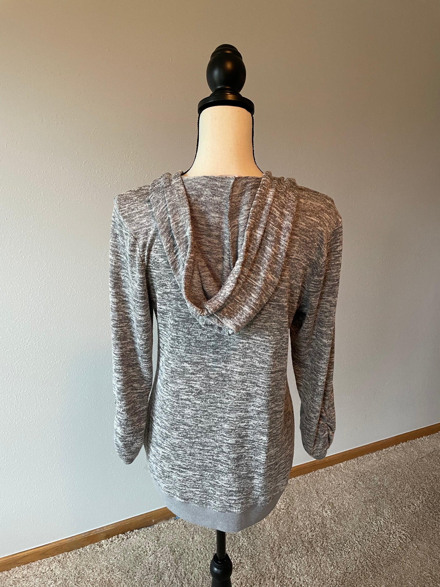 Wish & Whim Gray Hooded Sweater (XL)