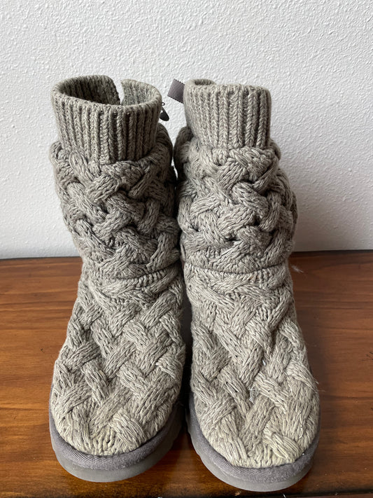 UGG Woven Boots with Tie Lace (8)
