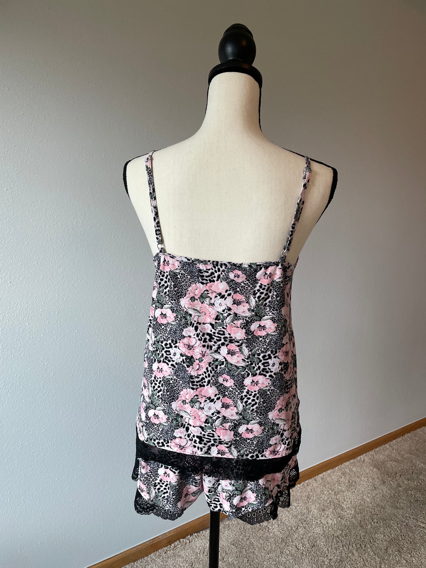 Jessica Simpson Sleepwear (M)