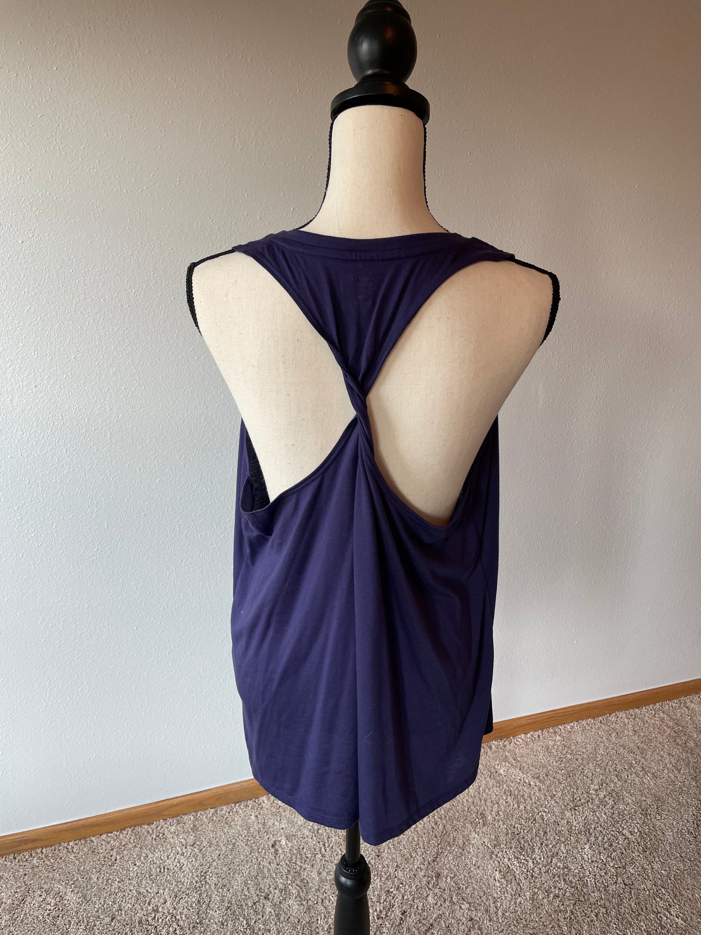 Old Navy Twist Back Tank (XL)