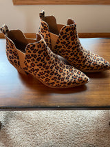 Trish Lucia Chelsea Boots (7.5)