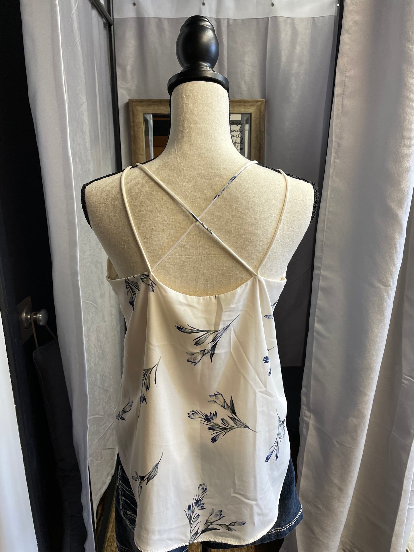 The Cove Caramela Sleeveless Blouse (L)