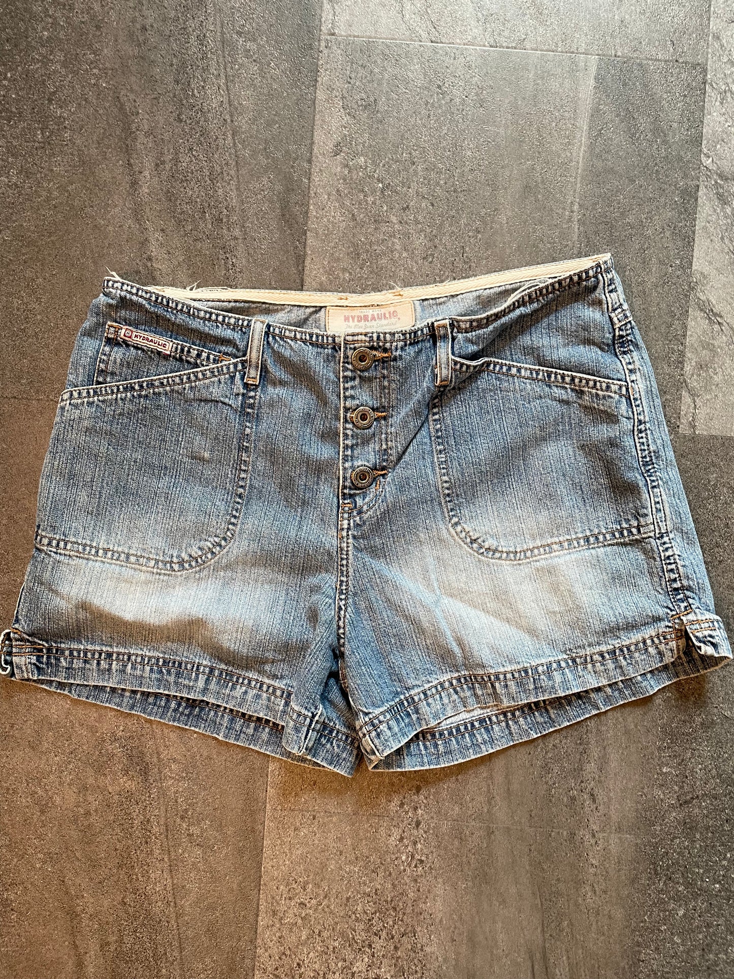 Hydraulic Jean Shorts (11/12)