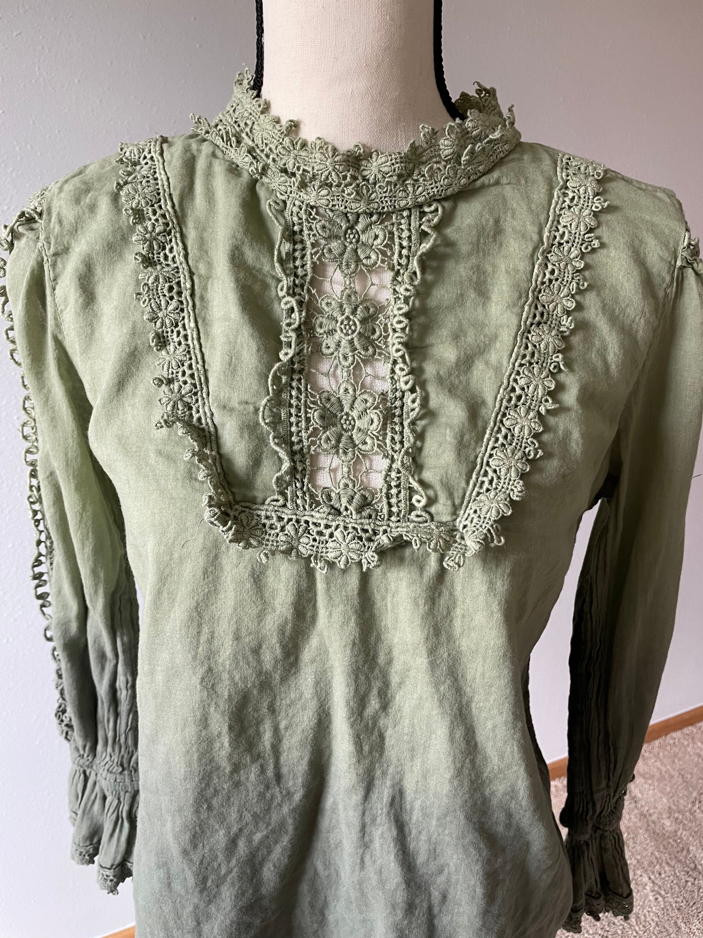 Indigo Thread Sage Top (M)